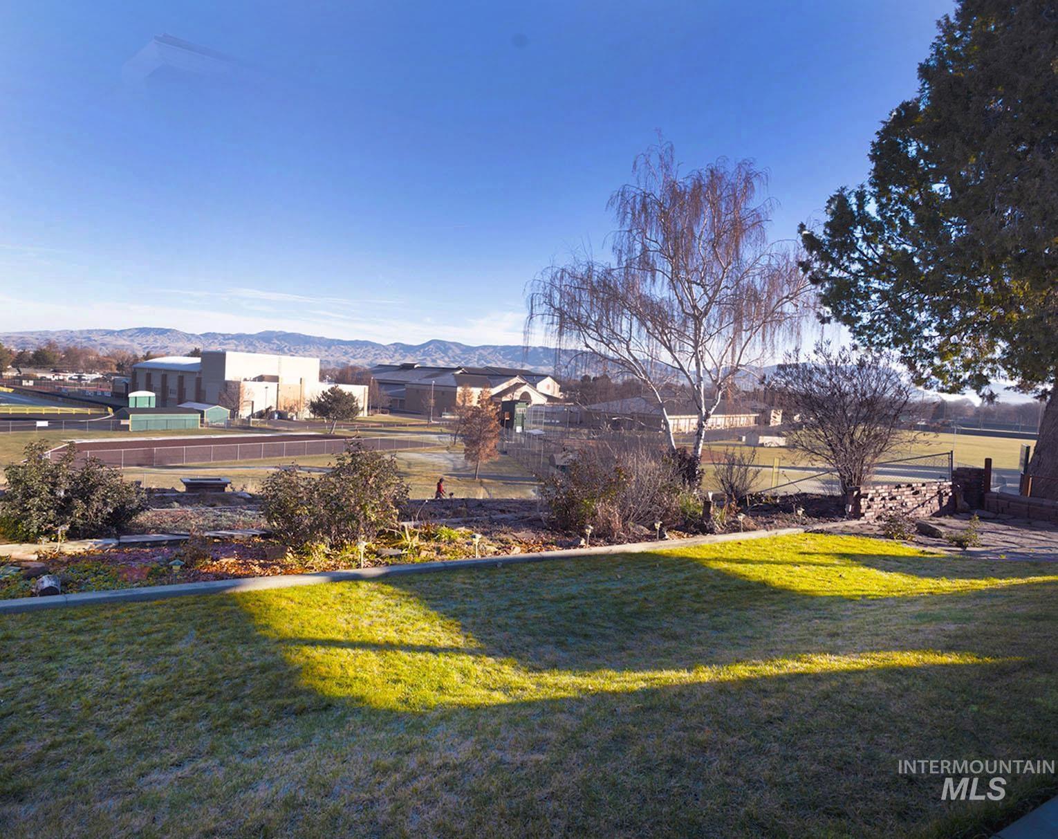 View of yard featuring a mountain view