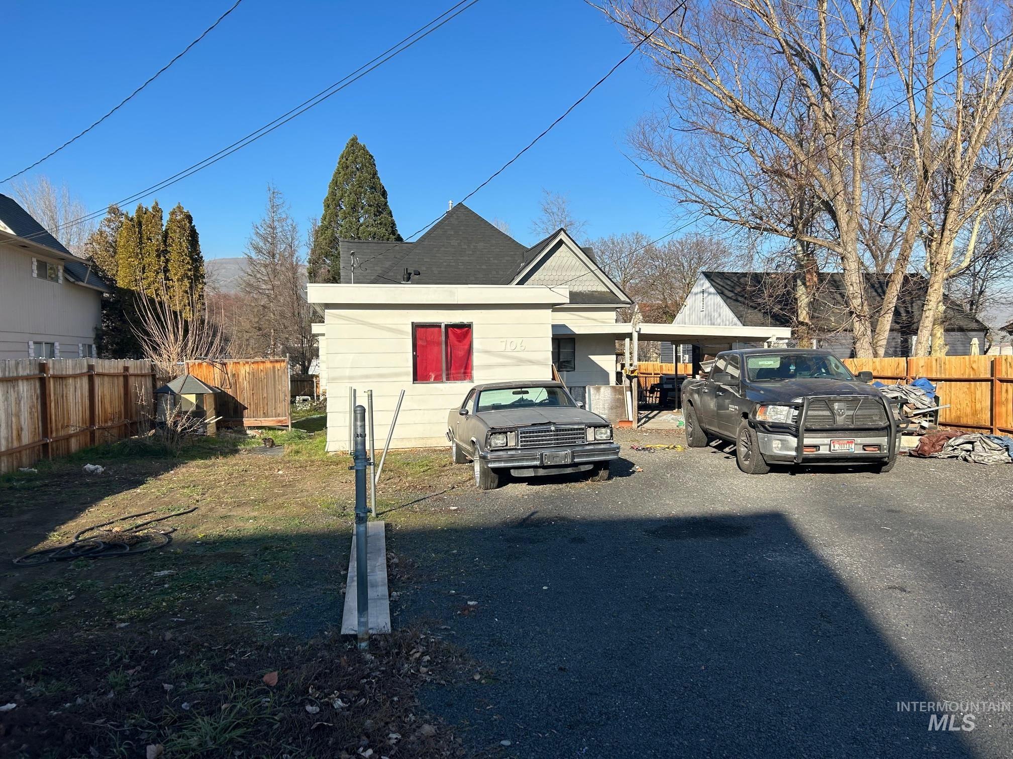 706 5th Avenue, Lewiston, Idaho 83501, 3 Bedrooms, 1 Bathroom, Residential For Sale, Price $335,000, 98969903