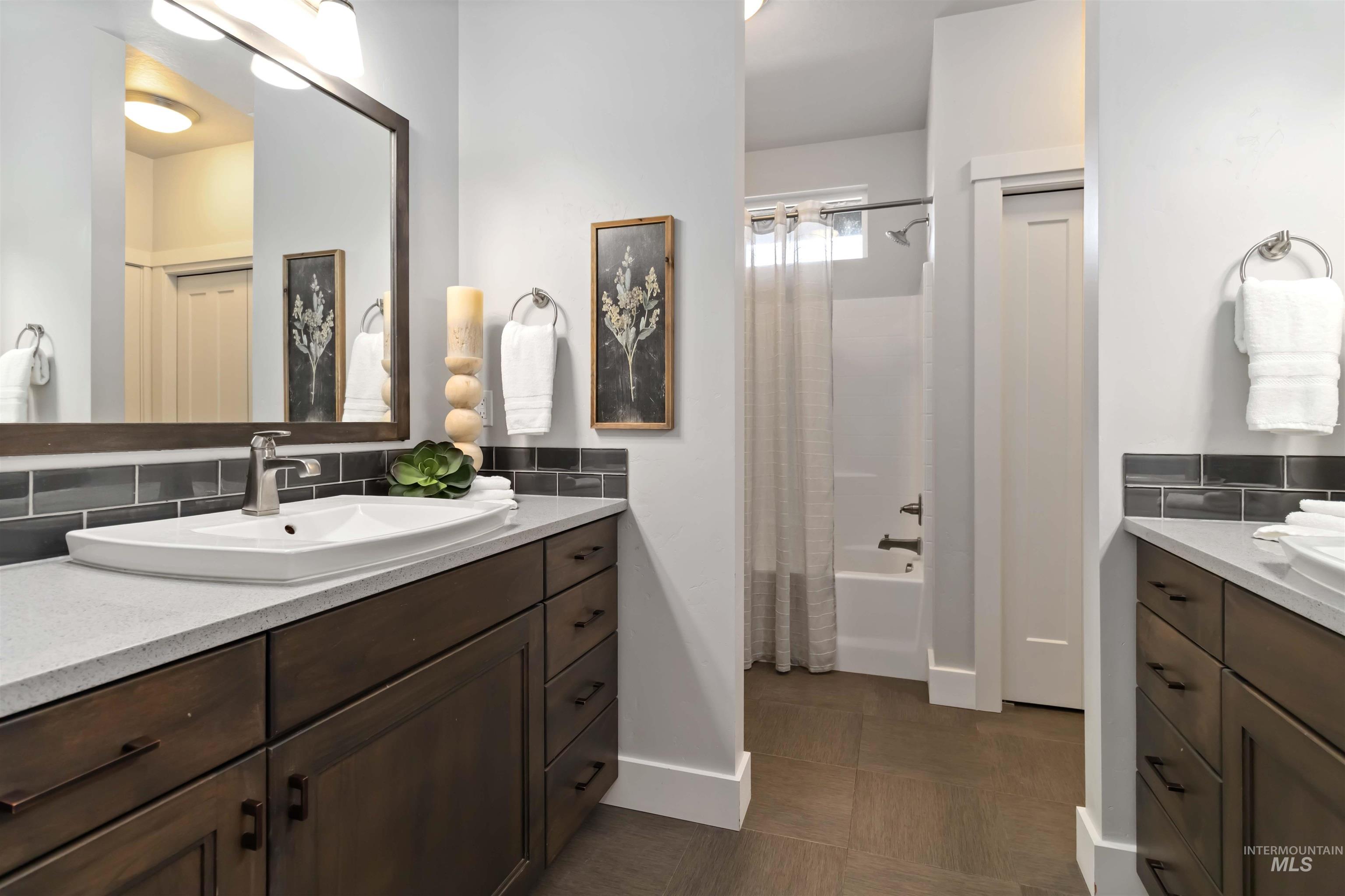 4064 W Temple Dr., Eagle, Idaho 83616, 5 Bedrooms, 3.5 Bathrooms, Residential For Sale, Price $1,250,000, 98969904