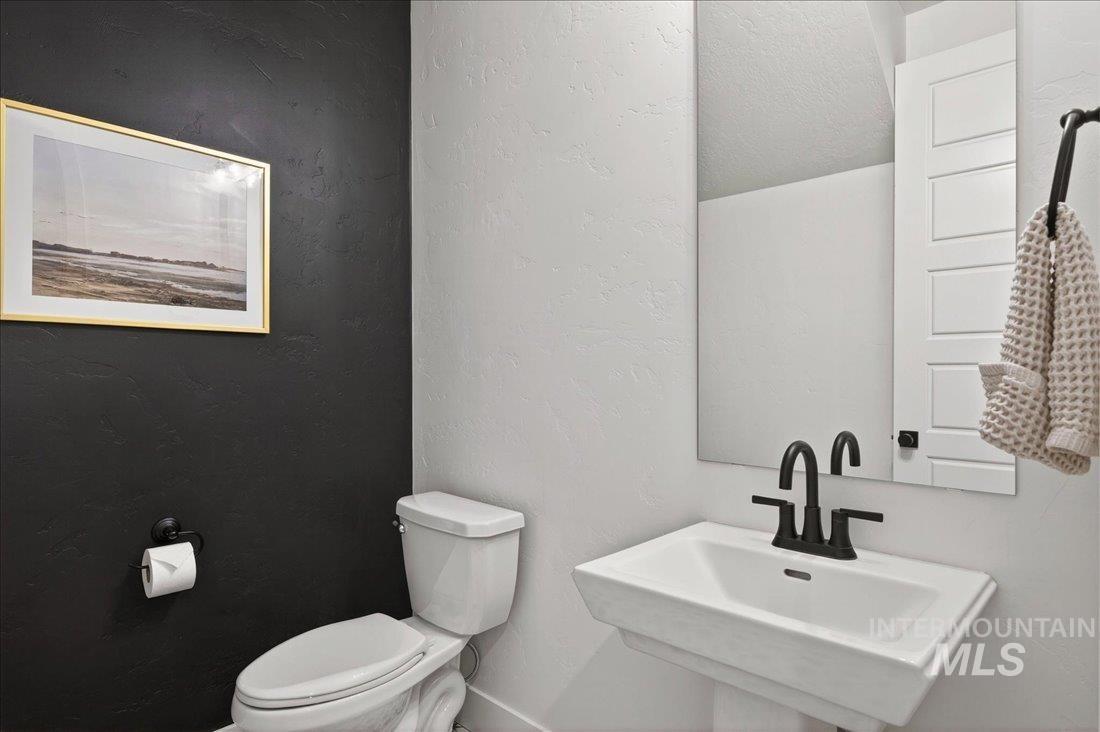 3575 E Berghan Ct, Meridian, Idaho 83642, 3 Bedrooms, 2.5 Bathrooms, Residential For Sale, Price $579,900,MLS 98969905