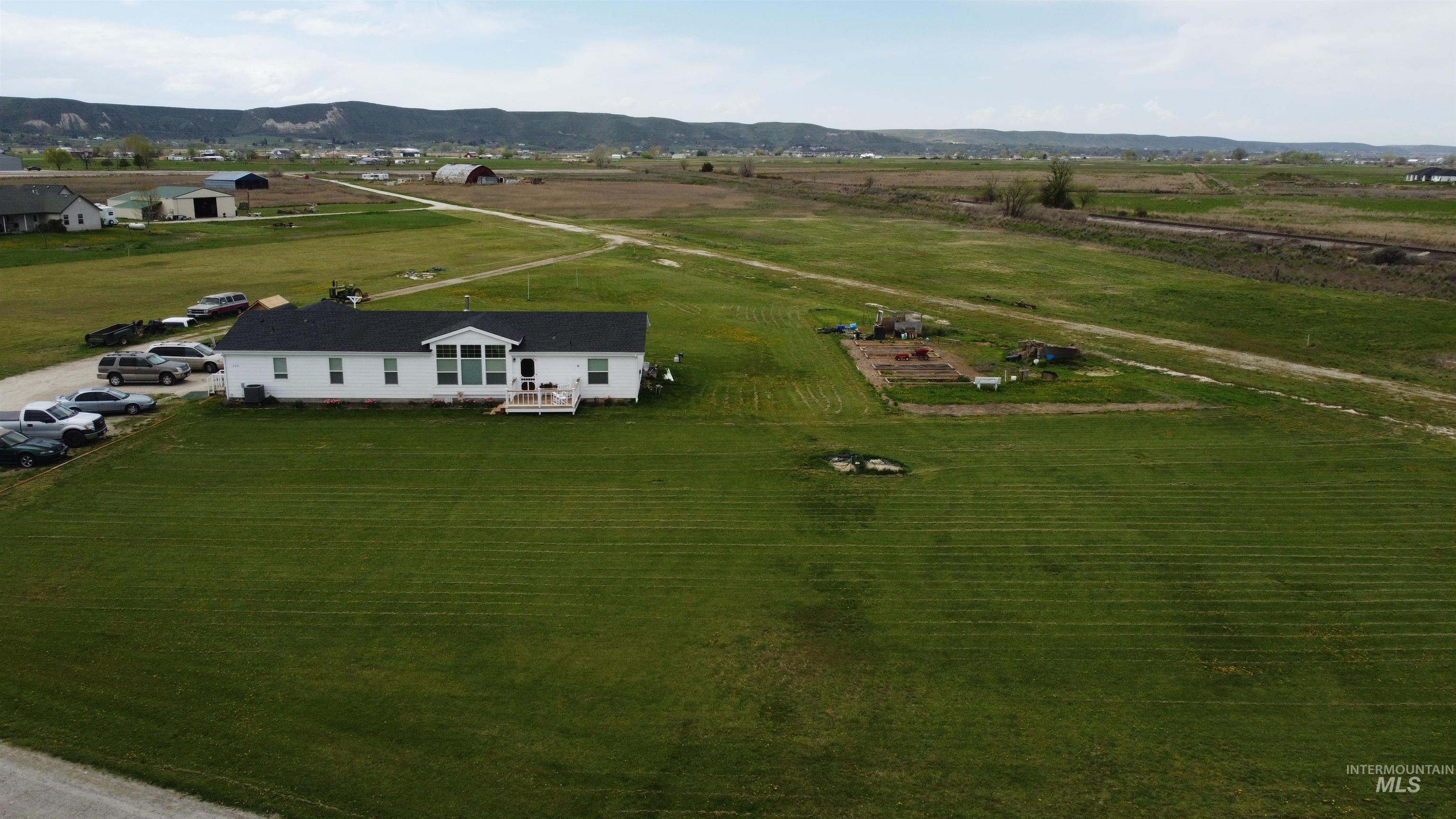 2385 Airport Road, Emmett, Idaho 83617, 3 Bedrooms, 2 Bathrooms, Residential For Sale, Price $2,598,000, 98969906