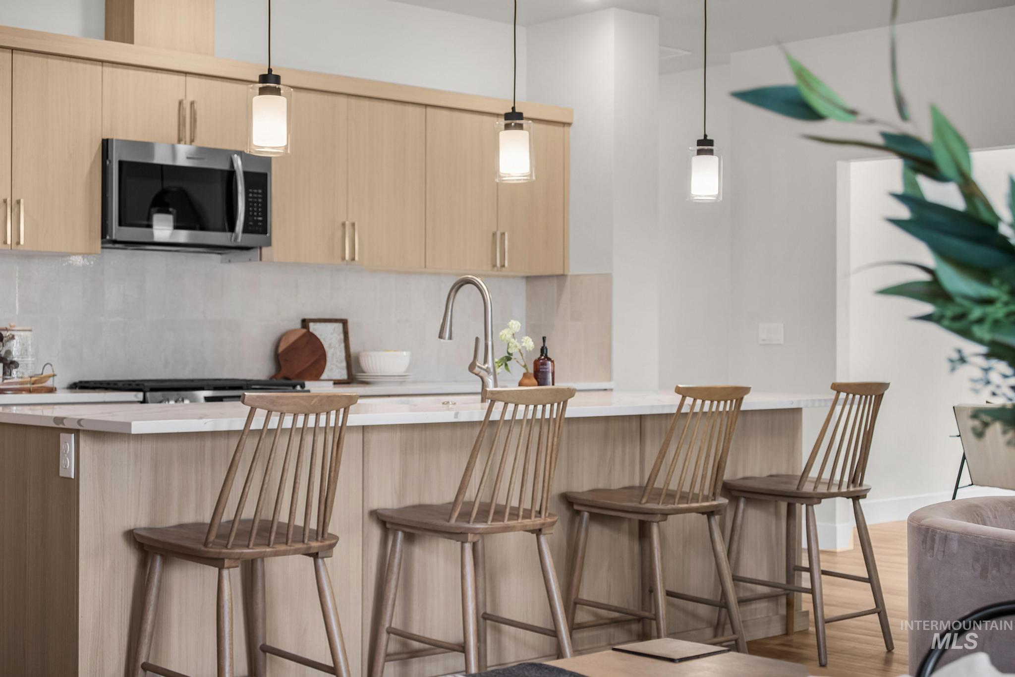 1712 E Grayson St, Meridian, Idaho 83642, 3 Bedrooms, 2 Bathrooms, Residential For Sale, Price $548,900, 98969915