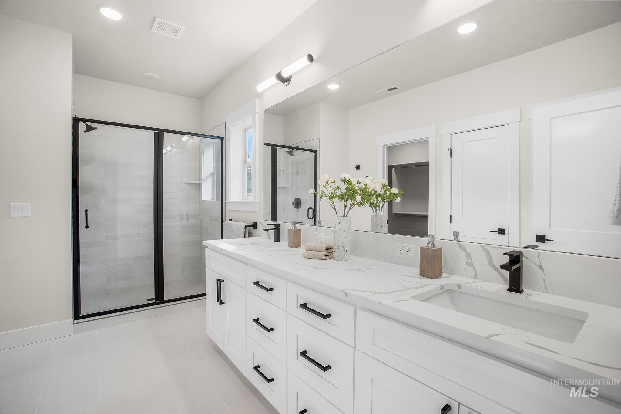 1712 E Grayson St, Meridian, Idaho 83642, 3 Bedrooms, 2 Bathrooms, Residential For Sale, Price $548,900, 98969915