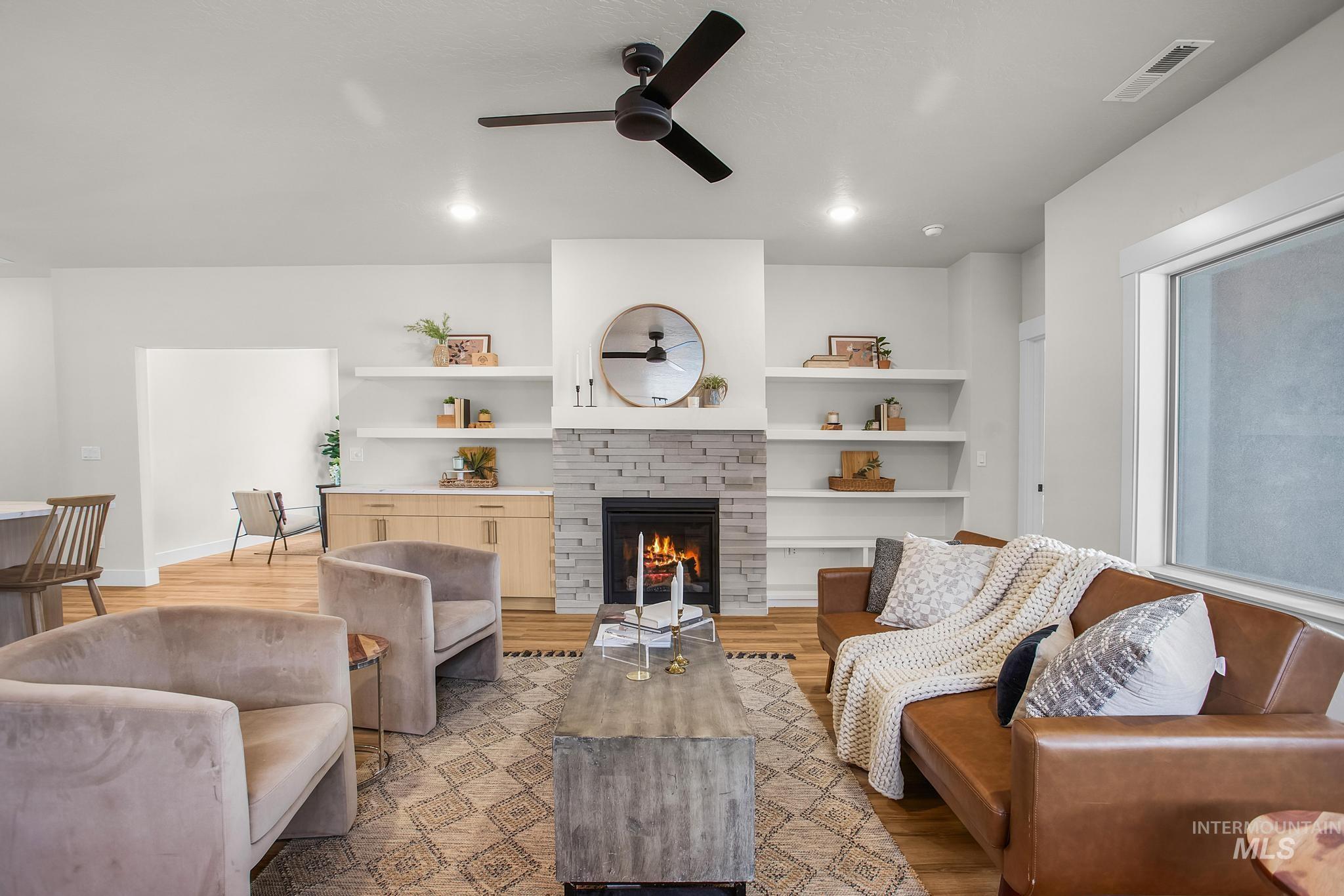 1712 E Grayson St, Meridian, Idaho 83642, 3 Bedrooms, 2 Bathrooms, Residential For Sale, Price $548,900, 98969915