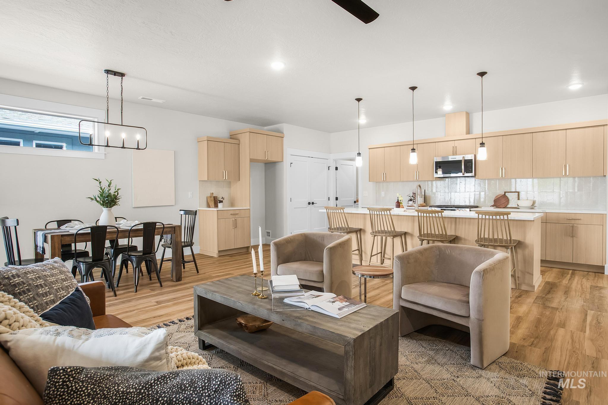 1712 E Grayson St, Meridian, Idaho 83642, 3 Bedrooms, 2 Bathrooms, Residential For Sale, Price $548,900, 98969915