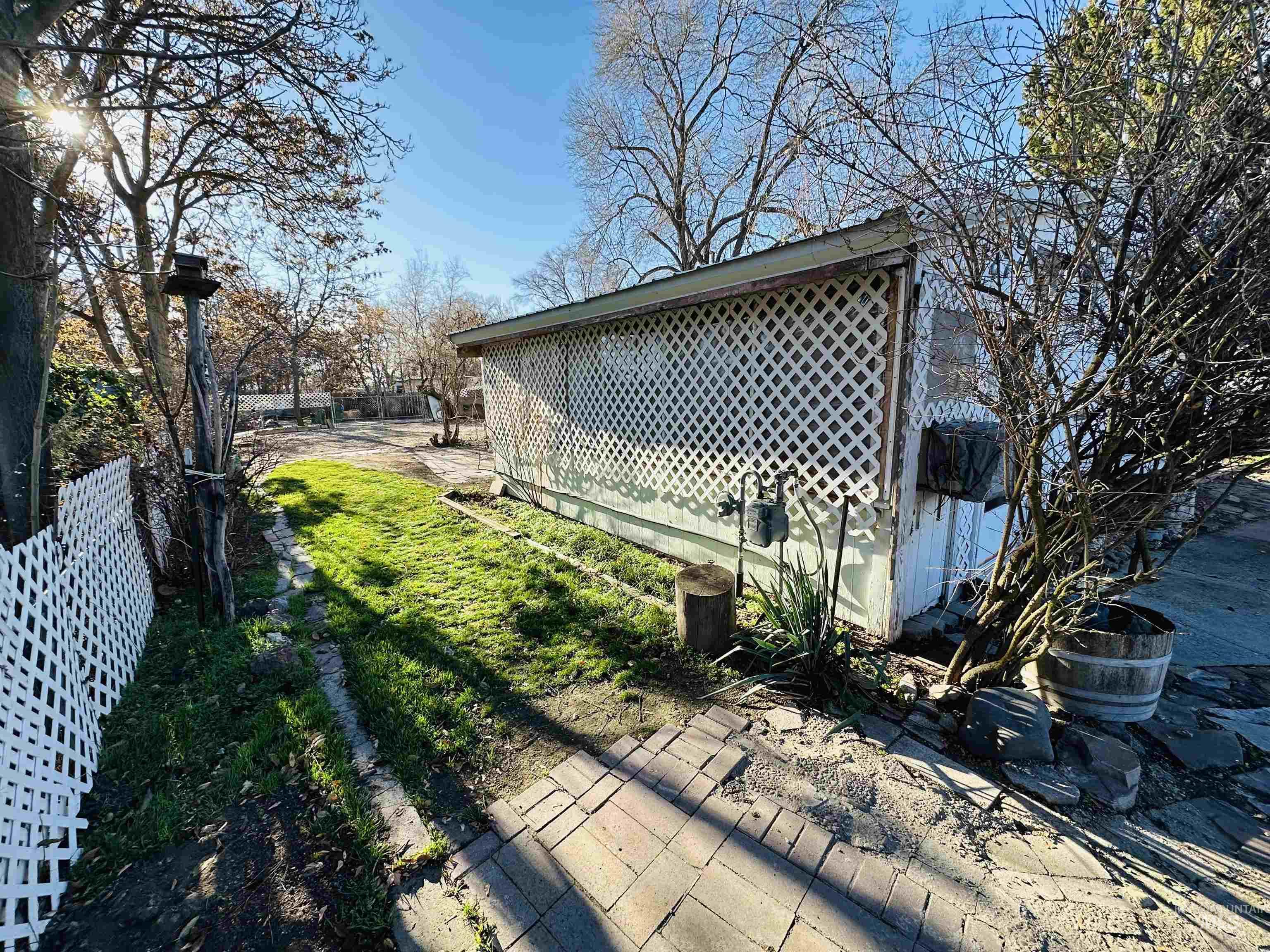 View of side of home