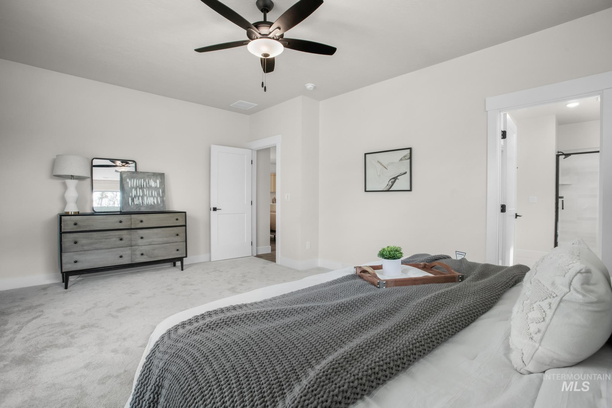 1696 E Grayson st, Meridian, Idaho 83742, 3 Bedrooms, 2 Bathrooms, Residential For Sale, Price $558,900, 98969918