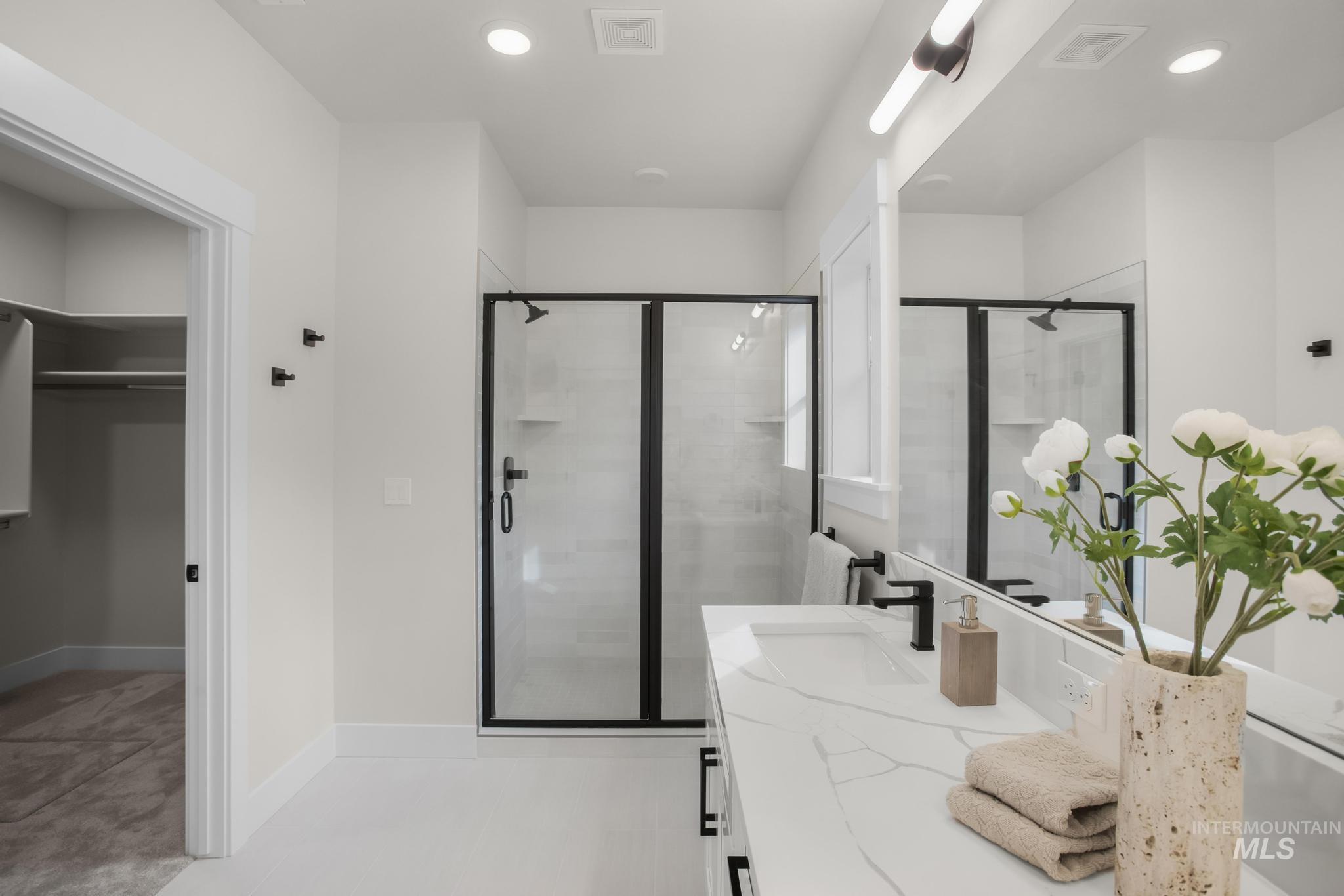 1696 E Grayson st, Meridian, Idaho 83742, 3 Bedrooms, 2 Bathrooms, Residential For Sale, Price $558,900, 98969918