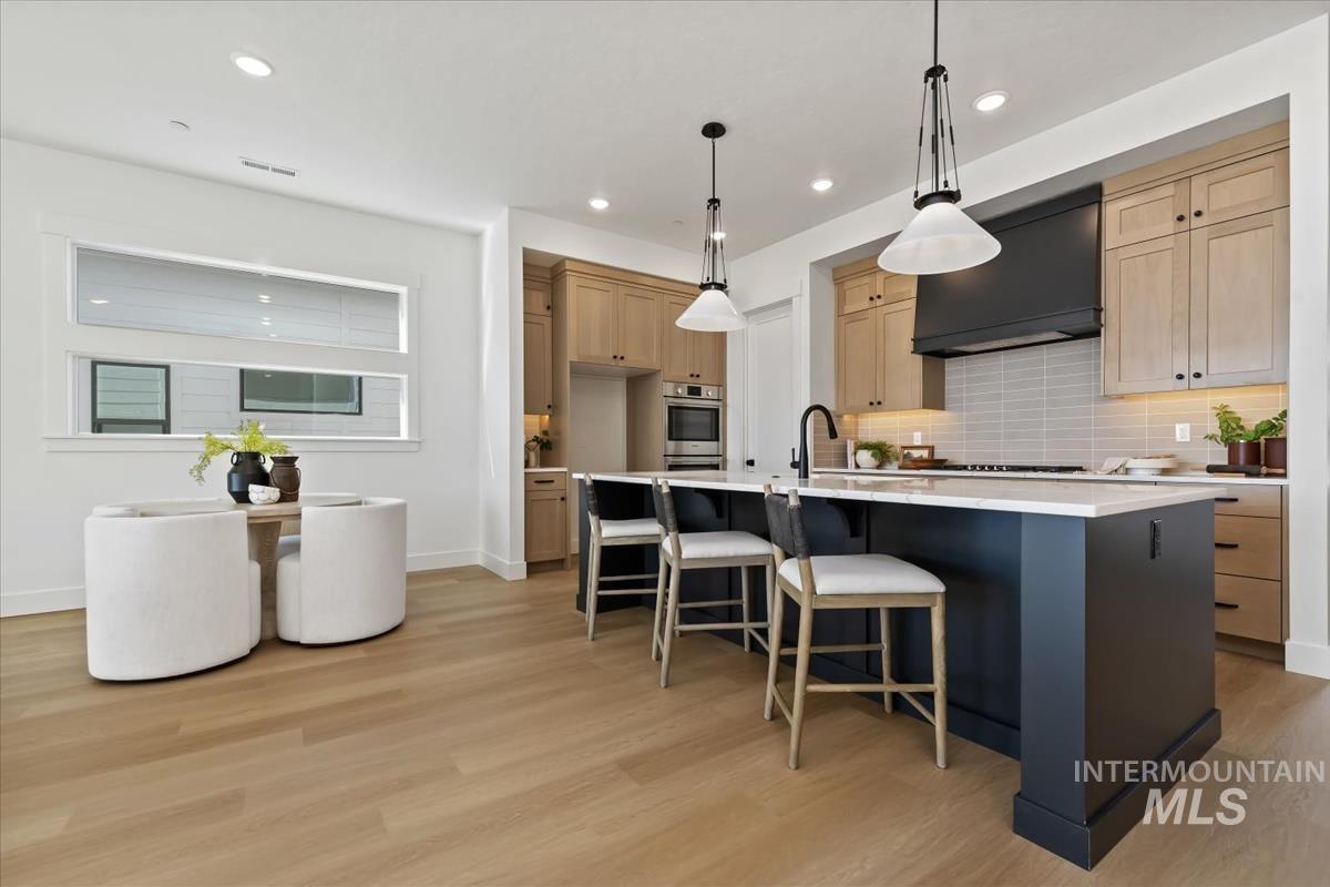 3541 E Warm Springs Ave, Boise, Idaho 83716, 3 Bedrooms, 2.5 Bathrooms, Residential For Sale, Price $889,900,MLS 98969925