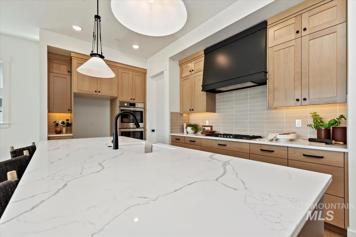 3541 E Warm Springs Ave, Boise, Idaho 83716, 3 Bedrooms, 2.5 Bathrooms, Residential For Sale, Price $889,900,MLS 98969925