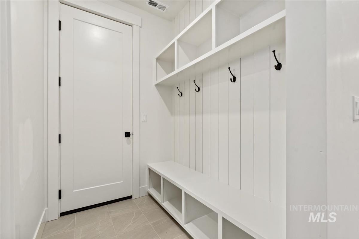 3541 E Warm Springs Ave, Boise, Idaho 83716, 3 Bedrooms, 2.5 Bathrooms, Residential For Sale, Price $889,900,MLS 98969925