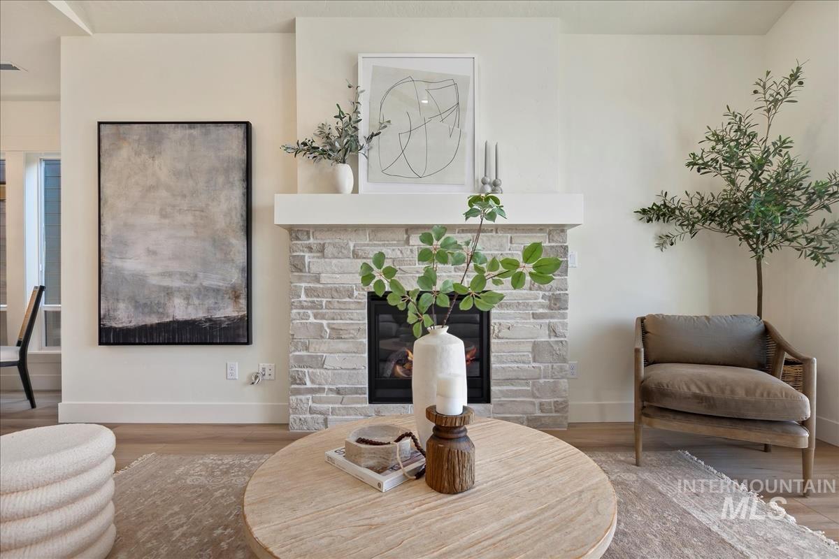 3535 E Warm Springs Ave, Boise, Idaho 83716, 3 Bedrooms, 3 Bathrooms, Residential For Sale, Price $899,900, 98969926