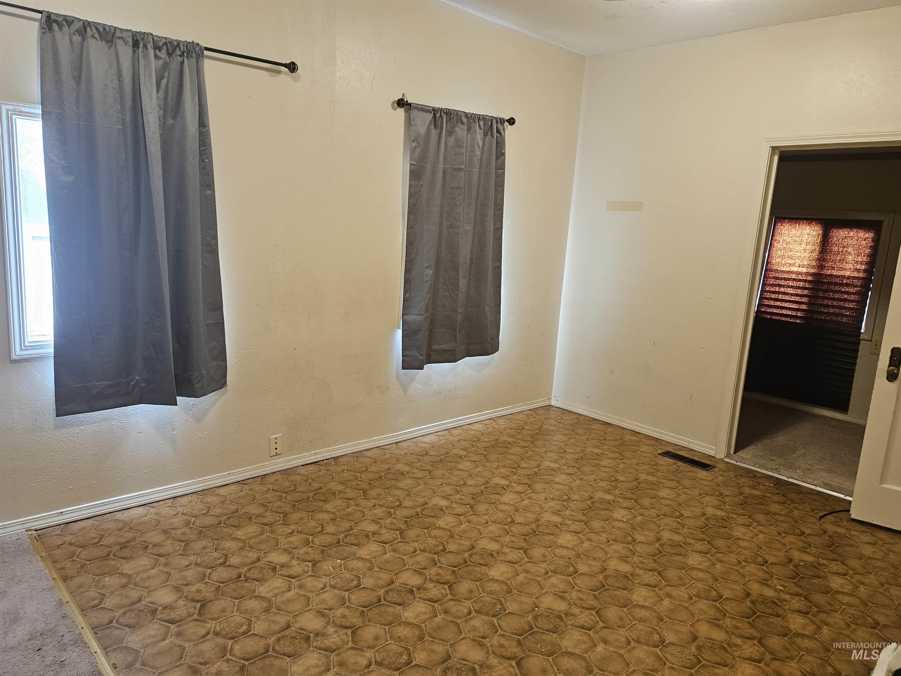 5829 3rd Ave, Nampa, Idaho 83686, 3 Bedrooms, 1 Bathroom, Residential For Sale, Price $375,000, 98969927