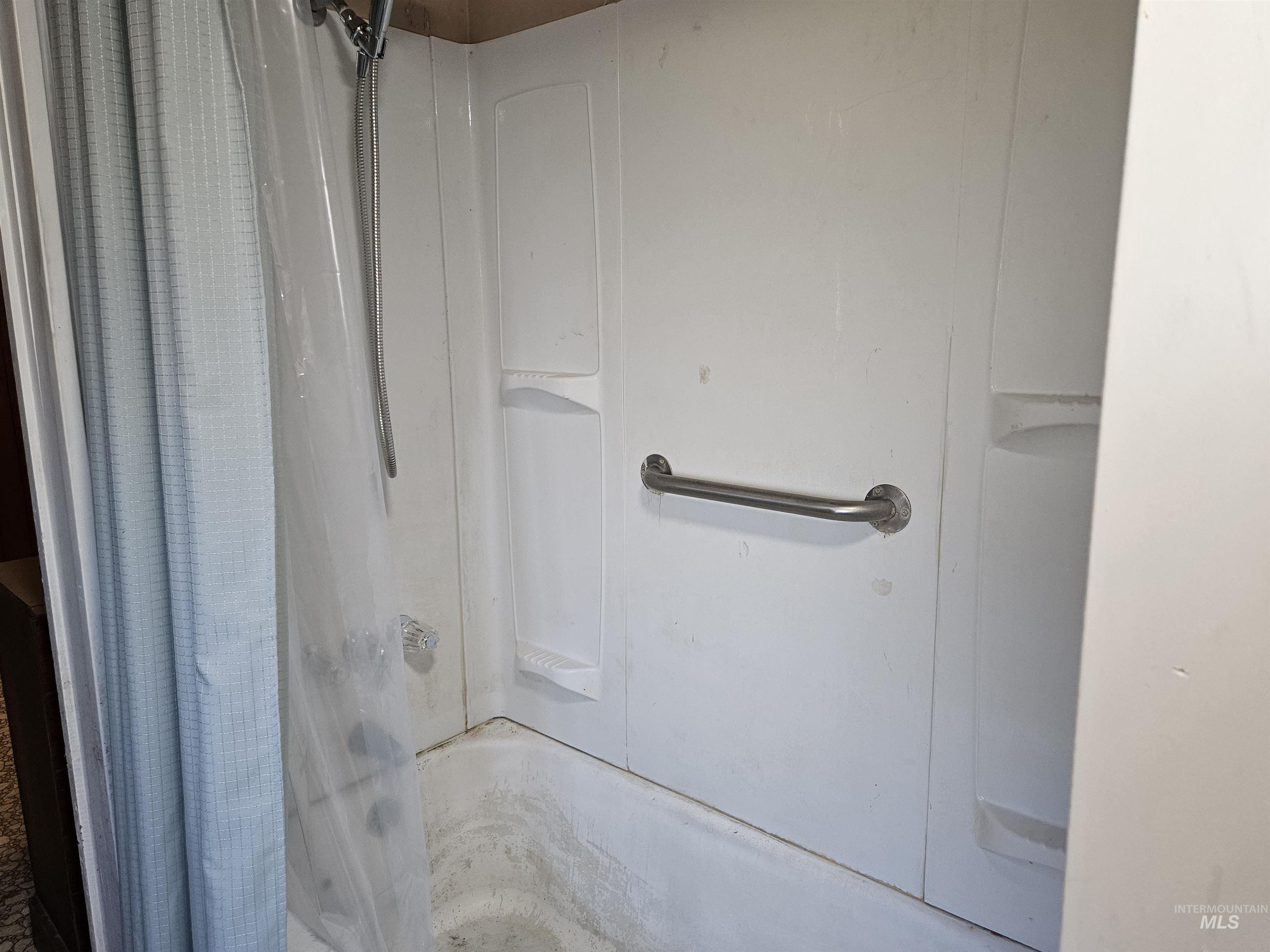 5829 3rd Ave, Nampa, Idaho 83686, 3 Bedrooms, 1 Bathroom, Residential For Sale, Price $375,000, 98969927