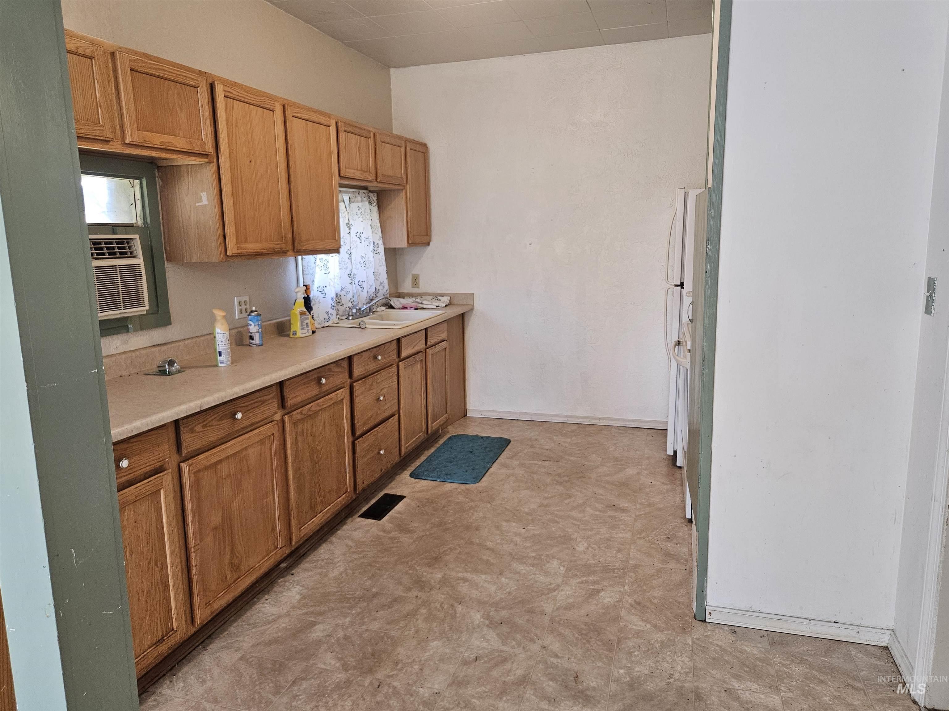 5829 3rd Ave, Nampa, Idaho 83686, 3 Bedrooms, 1 Bathroom, Residential For Sale, Price $375,000, 98969927