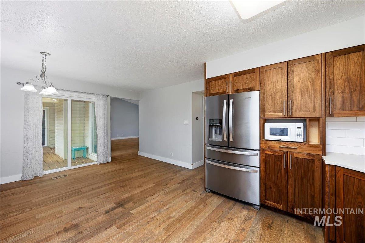 738 Aspenwood Lane, Twin Falls, Idaho 83301, 3 Bedrooms, 2 Bathrooms, Residential For Sale, Price $390,000, 98969933