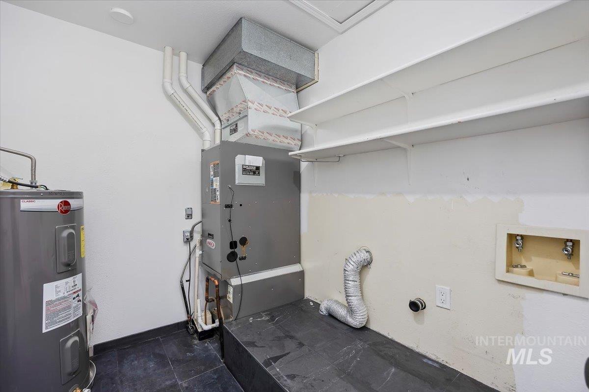 738 Aspenwood Lane, Twin Falls, Idaho 83301, 3 Bedrooms, 2 Bathrooms, Residential For Sale, Price $390,000, 98969933