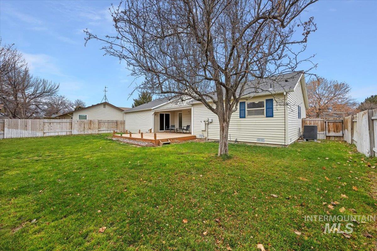 738 Aspenwood Lane, Twin Falls, Idaho 83301, 3 Bedrooms, 2 Bathrooms, Residential For Sale, Price $390,000, 98969933