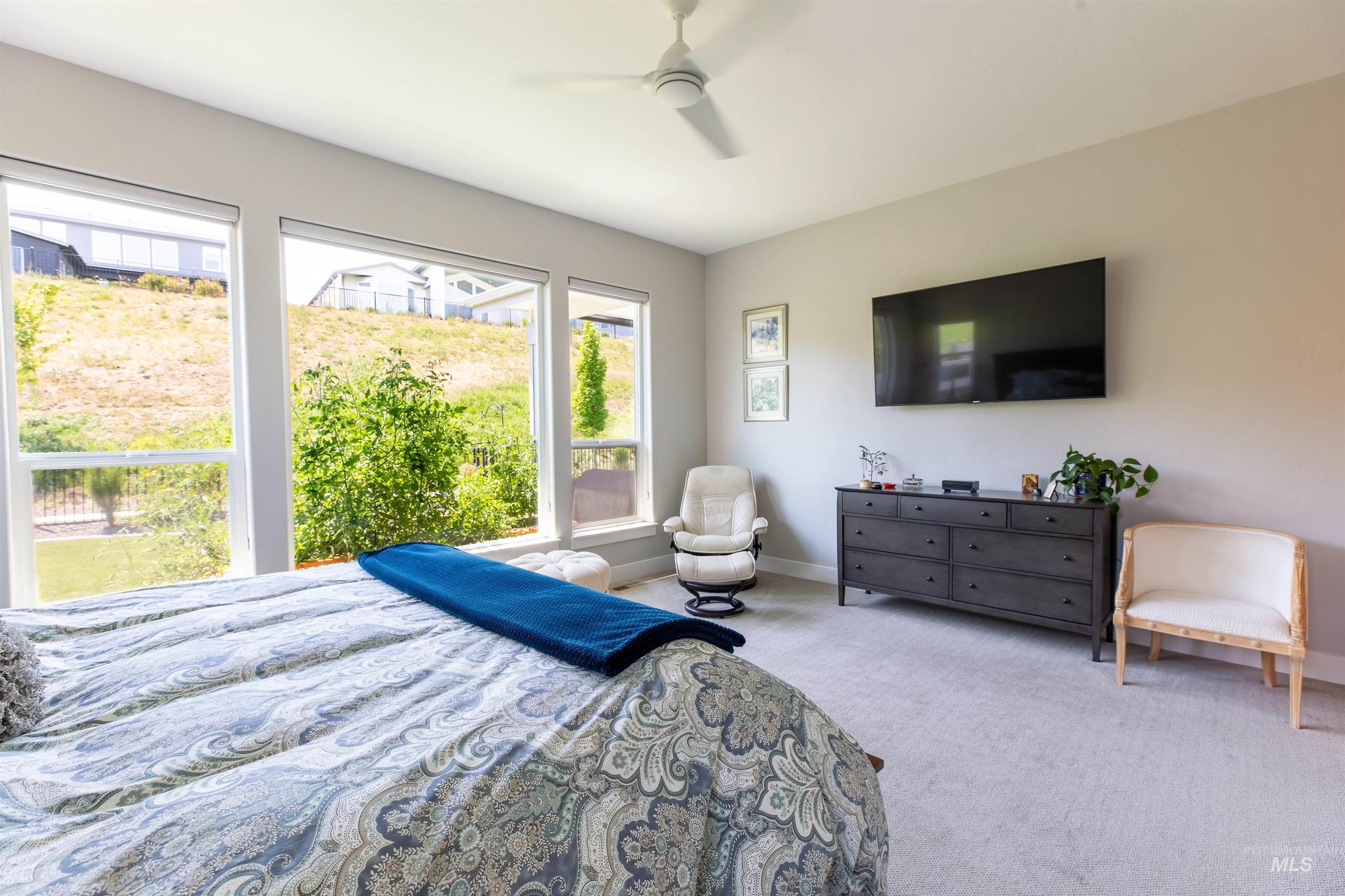 6121 S Cubola Way, Meridian, Idaho 83642, 4 Bedrooms, 2.5 Bathrooms, Residential For Sale, Price $889,000, 98969935