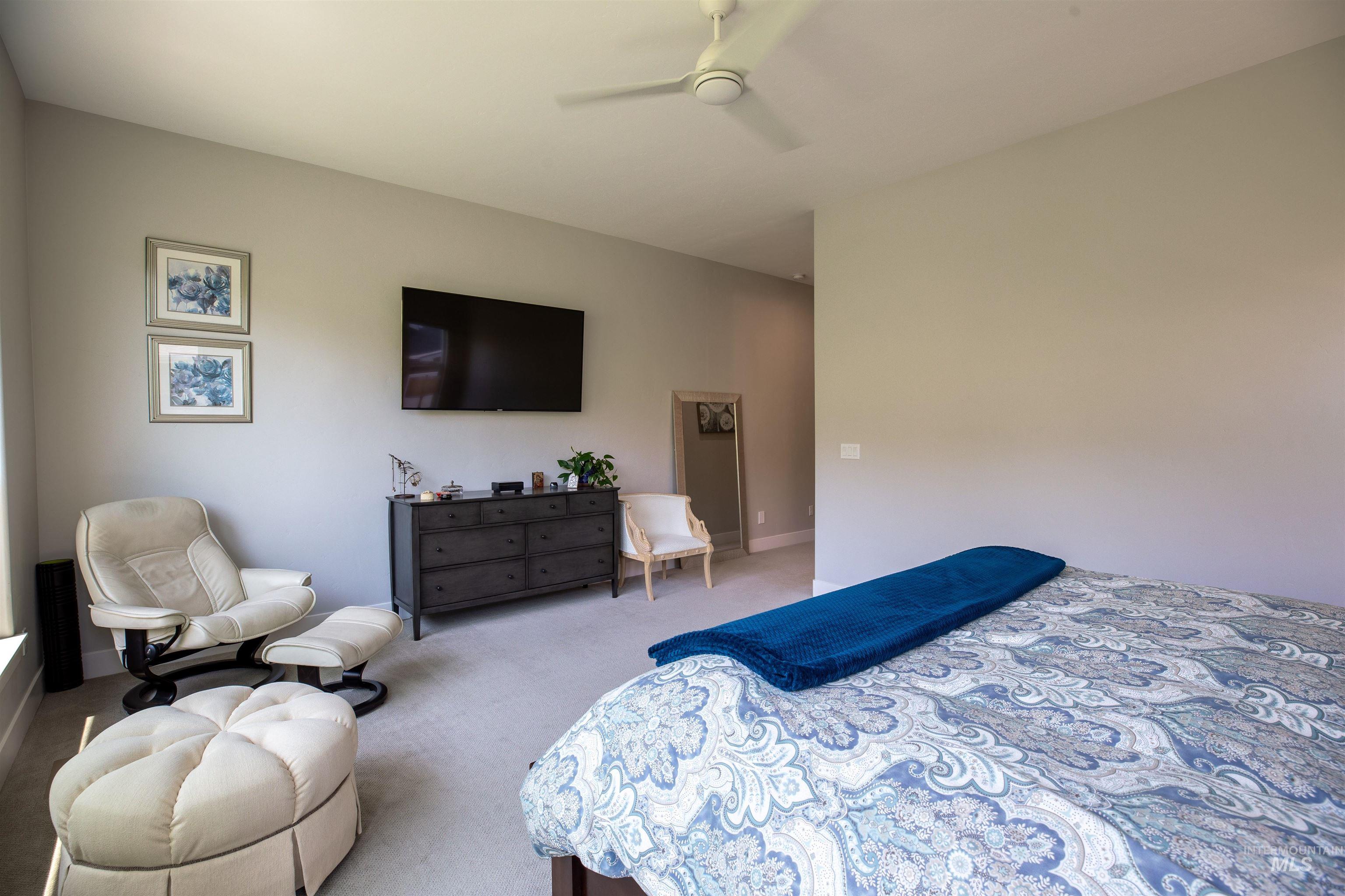 6121 S Cubola Way, Meridian, Idaho 83642, 4 Bedrooms, 2.5 Bathrooms, Residential For Sale, Price $889,000, 98969935