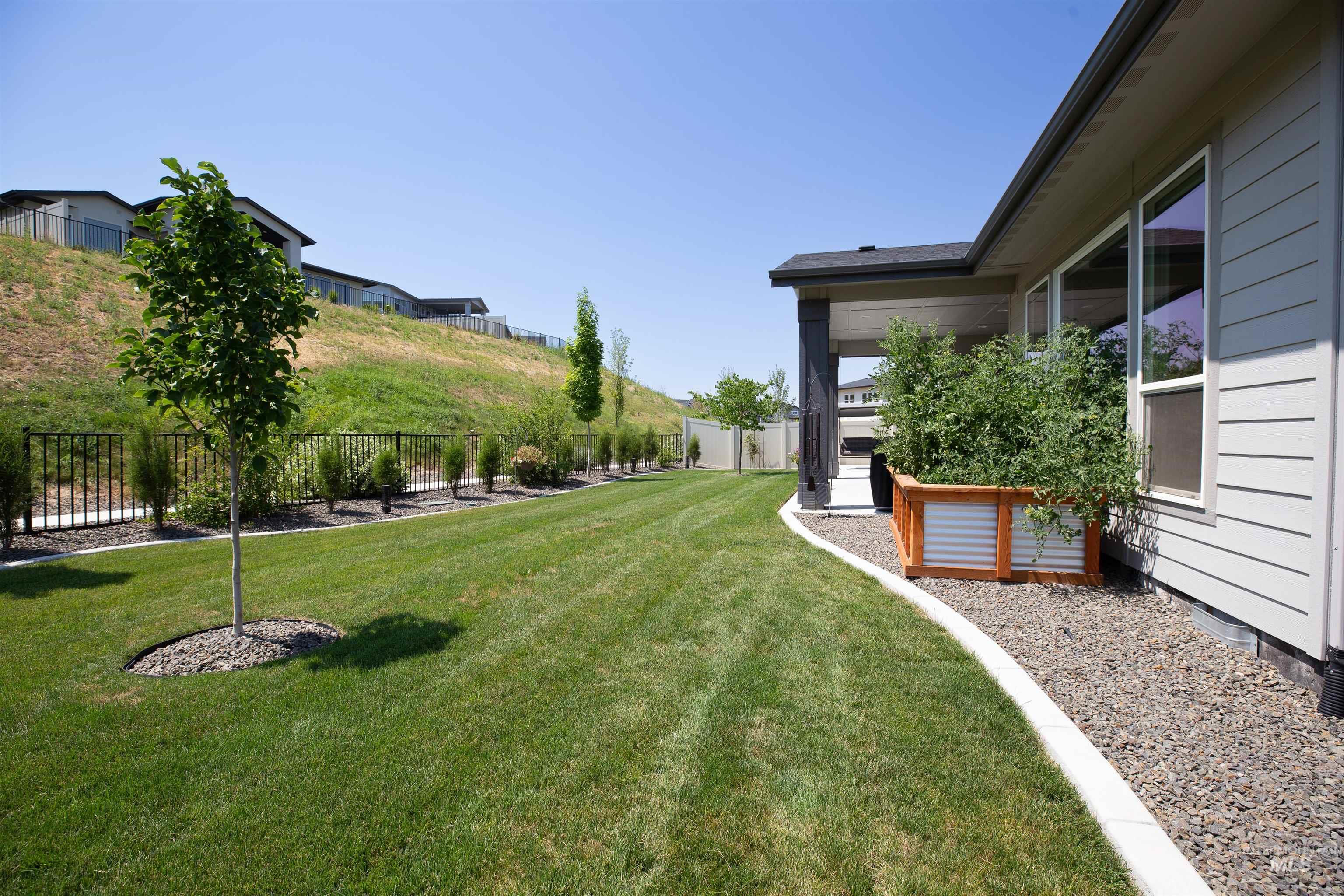 6121 S Cubola Way, Meridian, Idaho 83642, 4 Bedrooms, 2.5 Bathrooms, Residential For Sale, Price $889,000, 98969935