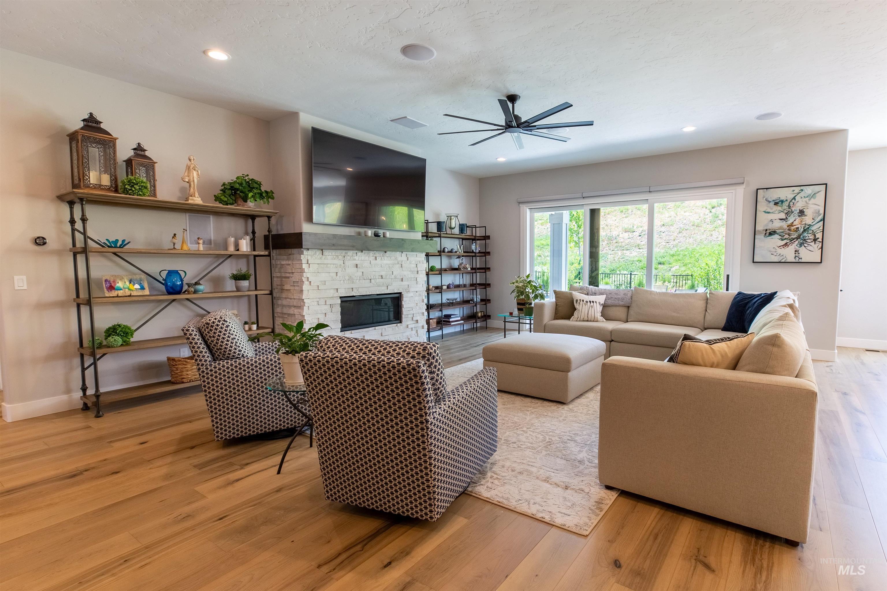 6121 S Cubola Way, Meridian, Idaho 83642, 4 Bedrooms, 2.5 Bathrooms, Residential For Sale, Price $889,000, 98969935