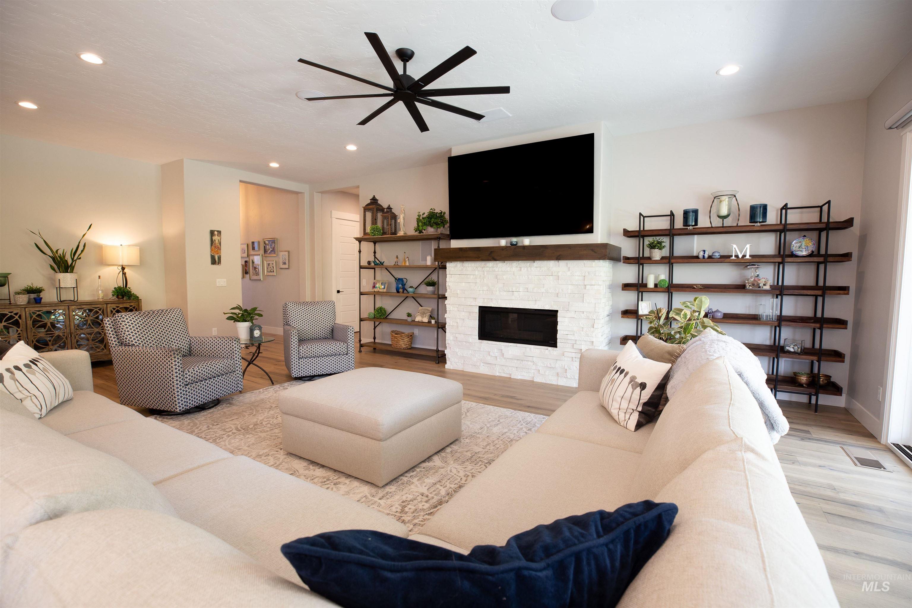 6121 S Cubola Way, Meridian, Idaho 83642, 4 Bedrooms, 2.5 Bathrooms, Residential For Sale, Price $889,000, 98969935