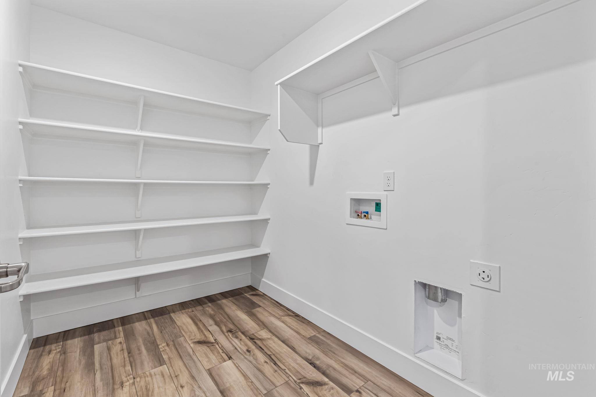 14370 Fractus Dr, Caldwell, Idaho 83607, 4 Bedrooms, 3 Bathrooms, Residential For Sale, Price $508,000,MLS 98969939