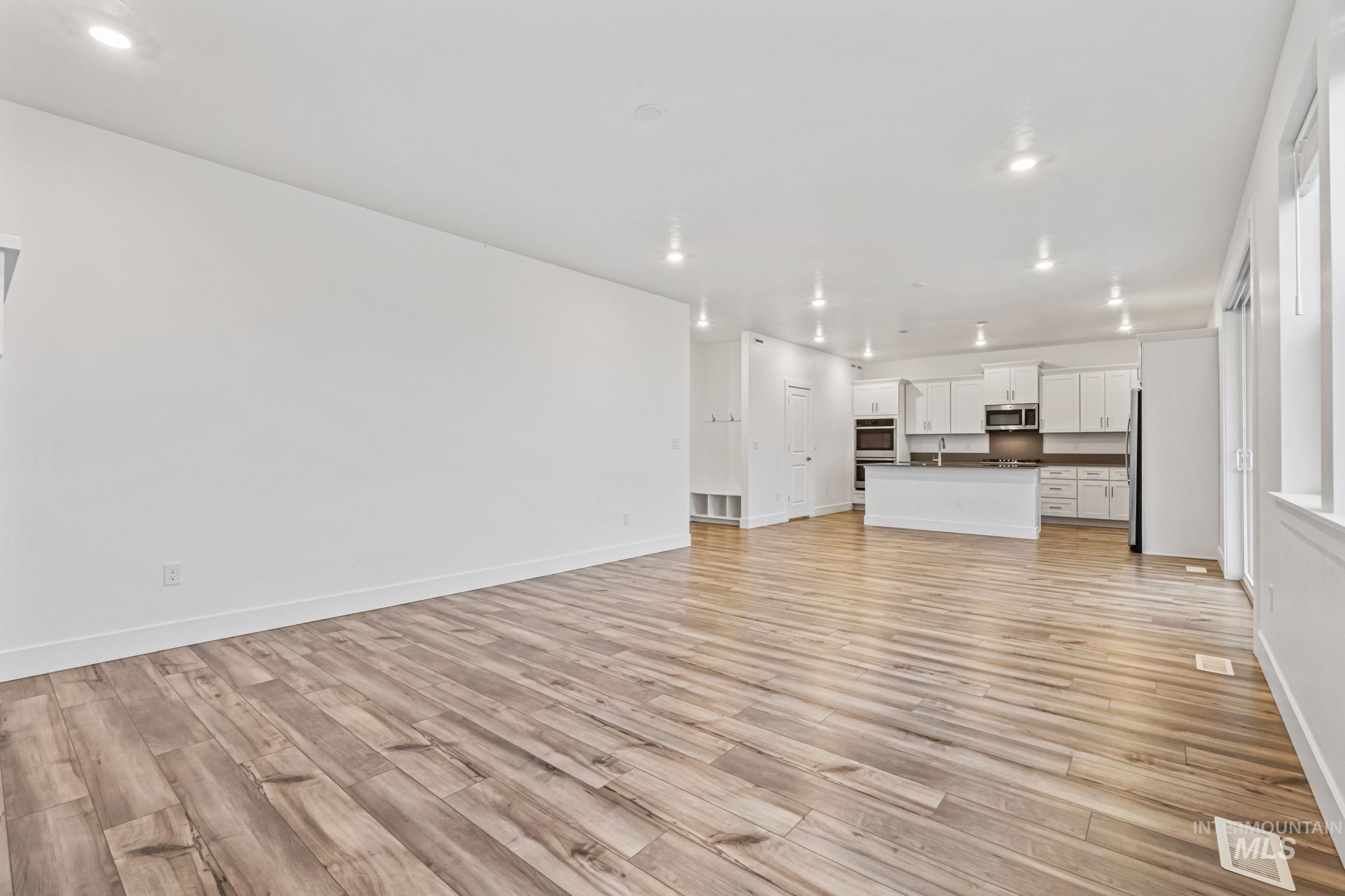 14370 Fractus Dr, Caldwell, Idaho 83607, 4 Bedrooms, 3 Bathrooms, Residential For Sale, Price $508,000, 98969939