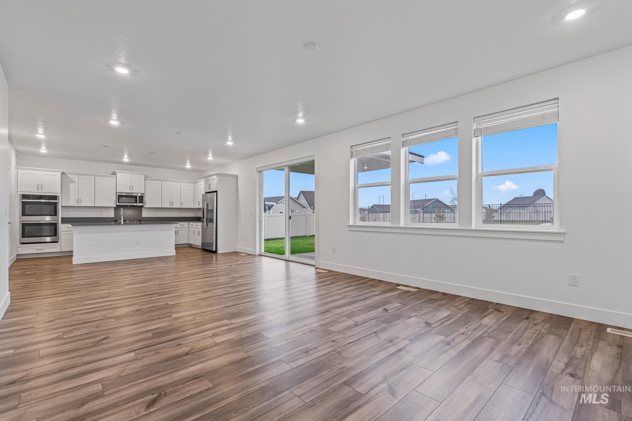 14370 Fractus Dr, Caldwell, Idaho 83607, 4 Bedrooms, 3 Bathrooms, Residential For Sale, Price $508,000,MLS 98969939