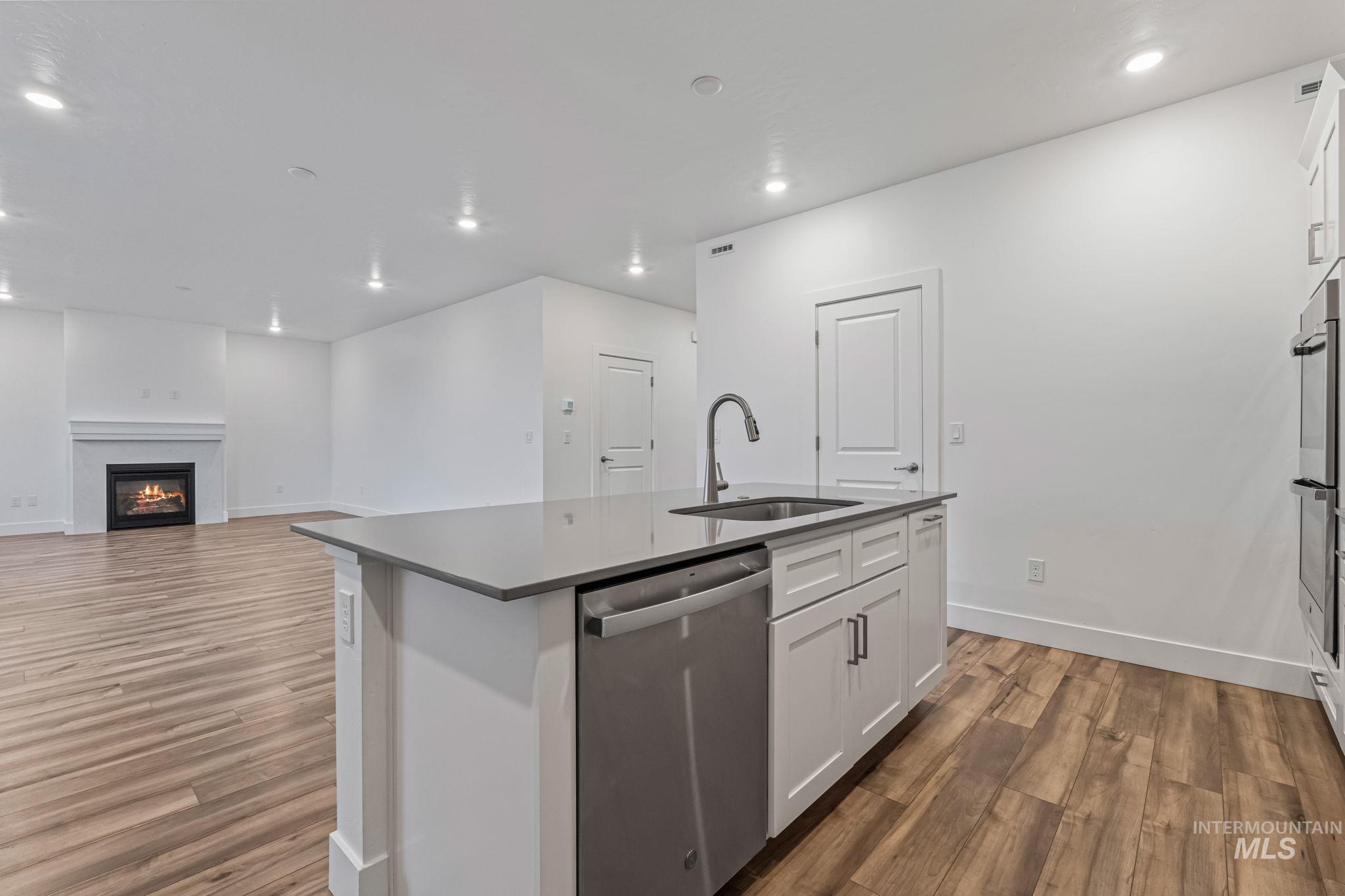 14370 Fractus Dr, Caldwell, Idaho 83607, 4 Bedrooms, 3 Bathrooms, Residential For Sale, Price $508,000,MLS 98969939