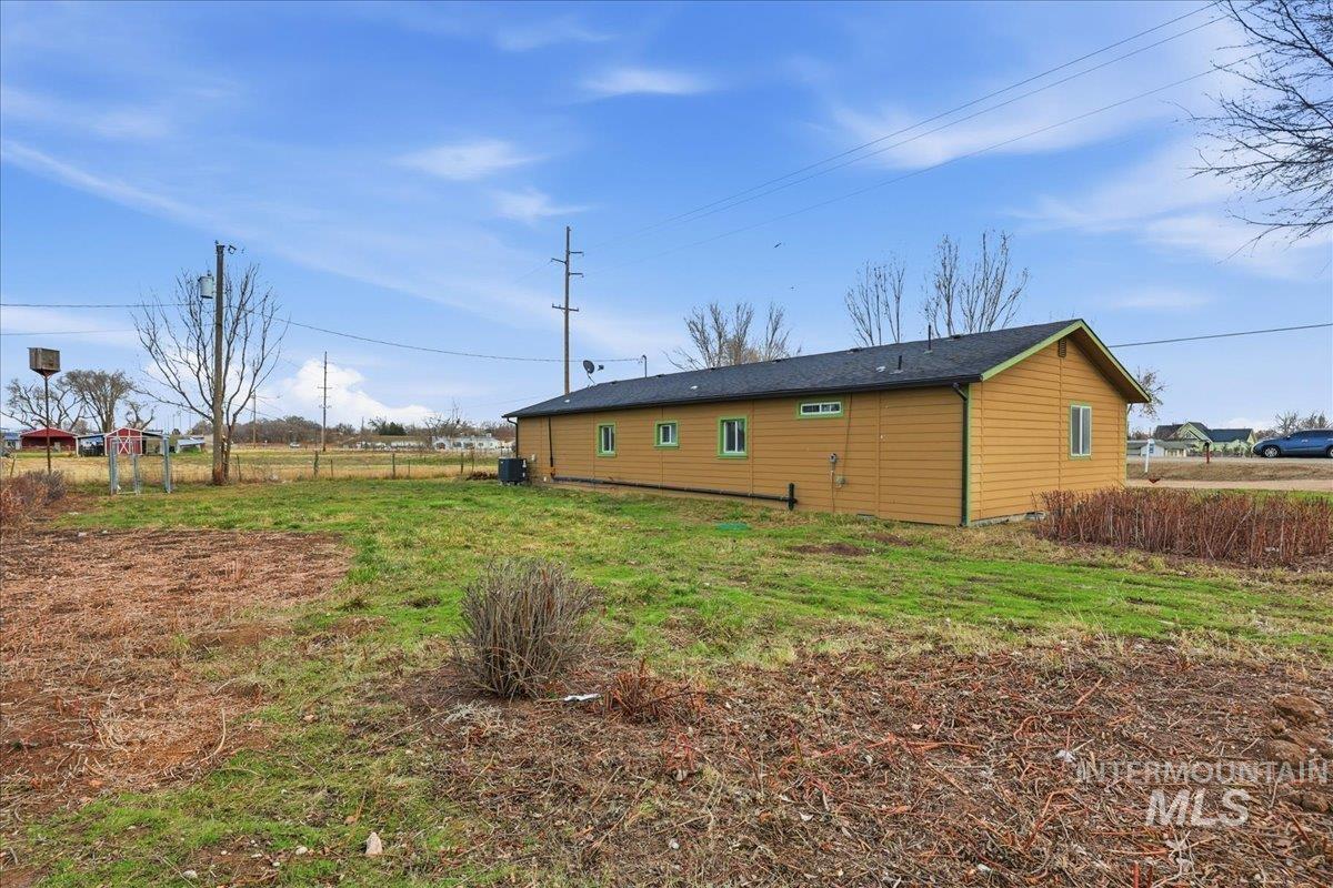 14666 Willis Rd, Caldwell, Idaho 83607, 3 Bedrooms, 2 Bathrooms, Residential For Sale, Price $470,000,MLS 98969943