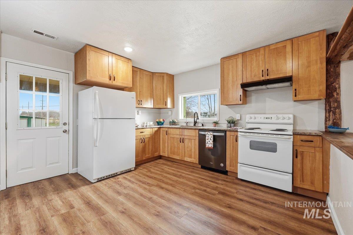 14666 Willis Rd, Caldwell, Idaho 83607, 3 Bedrooms, 2 Bathrooms, Residential For Sale, Price $534,900,MLS 98969943