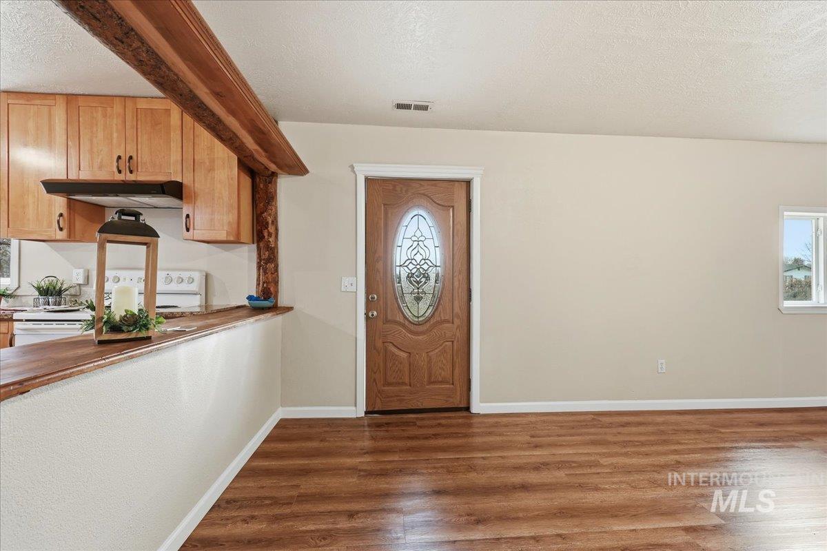 14666 Willis Rd, Caldwell, Idaho 83607, 3 Bedrooms, 2 Bathrooms, Residential For Sale, Price $470,000,MLS 98969943