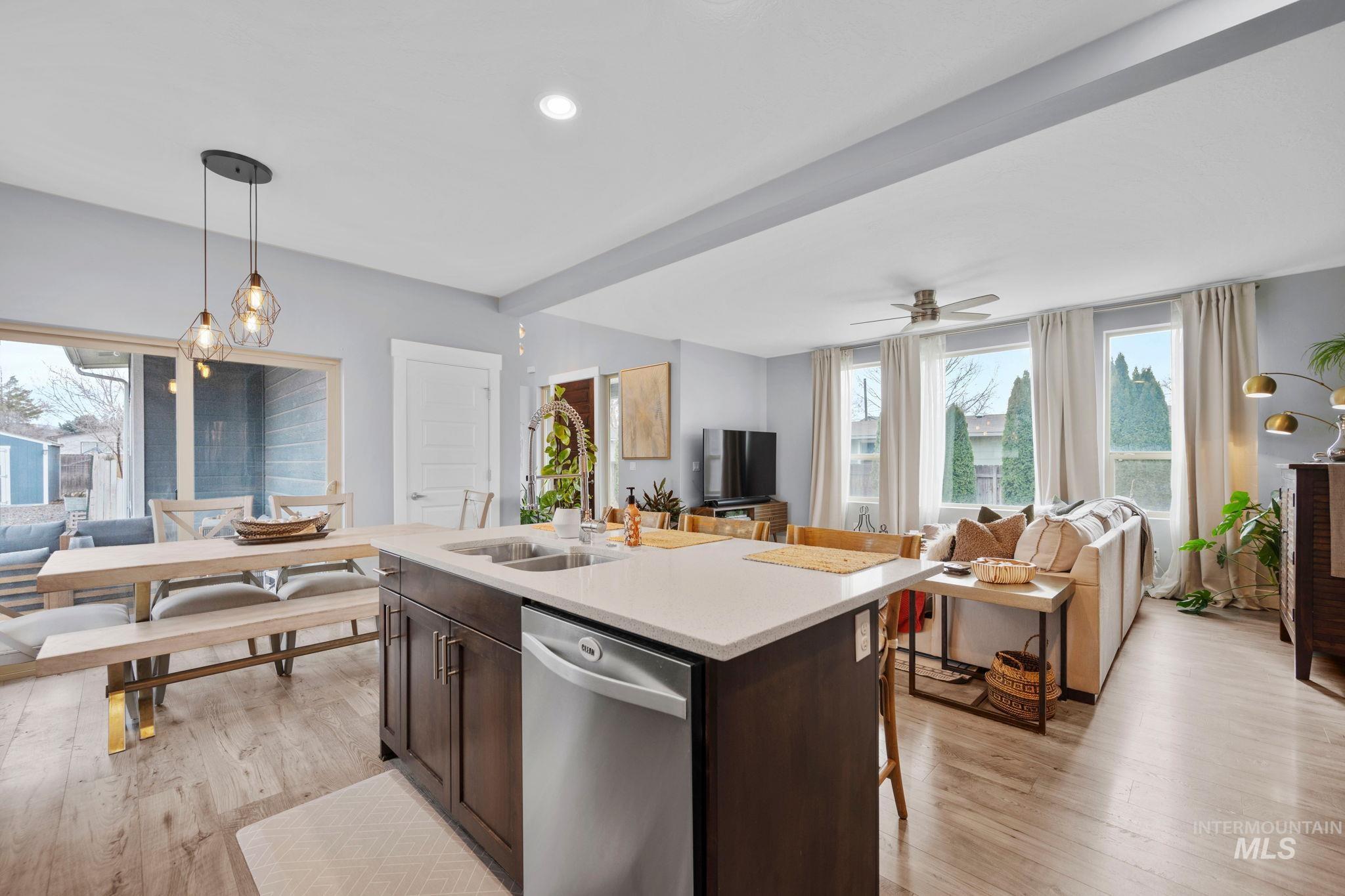 1634 W Wright Street, Boise, Idaho 83705, 3 Bedrooms, 2.5 Bathrooms, Residential For Sale, Price $659,000, 98969954