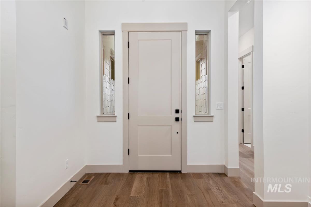 3323 W Golden Barrel St., Eagle, Idaho 83616, 4 Bedrooms, 2.5 Bathrooms, Residential For Sale, Price $1,099,000, 98969962