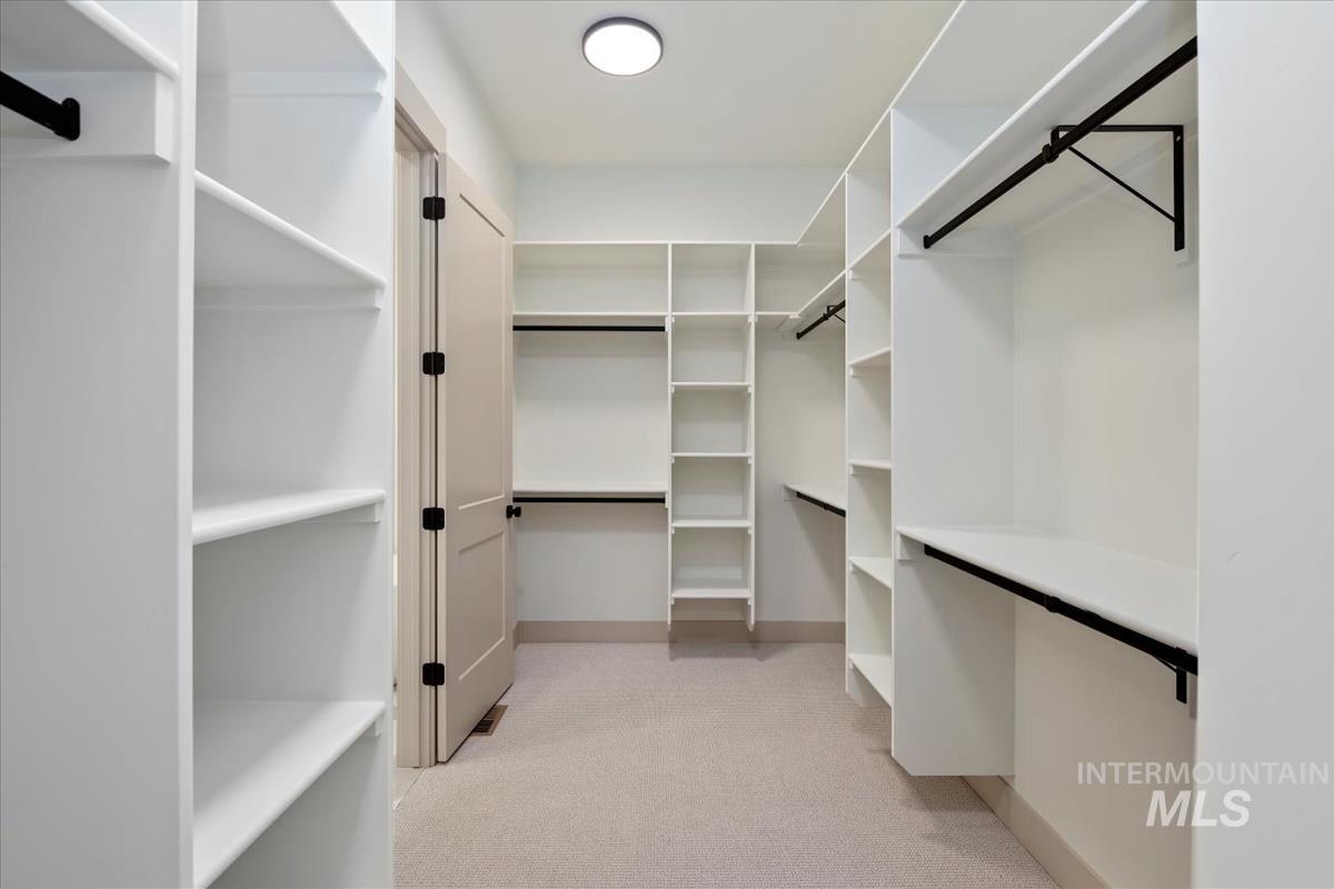 3323 W Golden Barrel St., Eagle, Idaho 83616, 4 Bedrooms, 2.5 Bathrooms, Residential For Sale, Price $1,099,000, 98969962