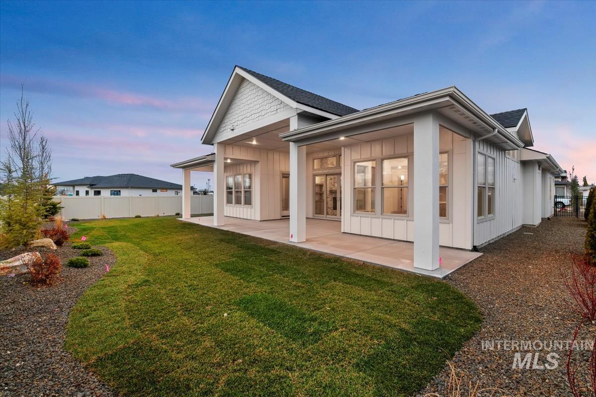 3323 W Golden Barrel St., Eagle, Idaho 83616, 4 Bedrooms, 2.5 Bathrooms, Residential For Sale, Price $1,099,000, 98969962