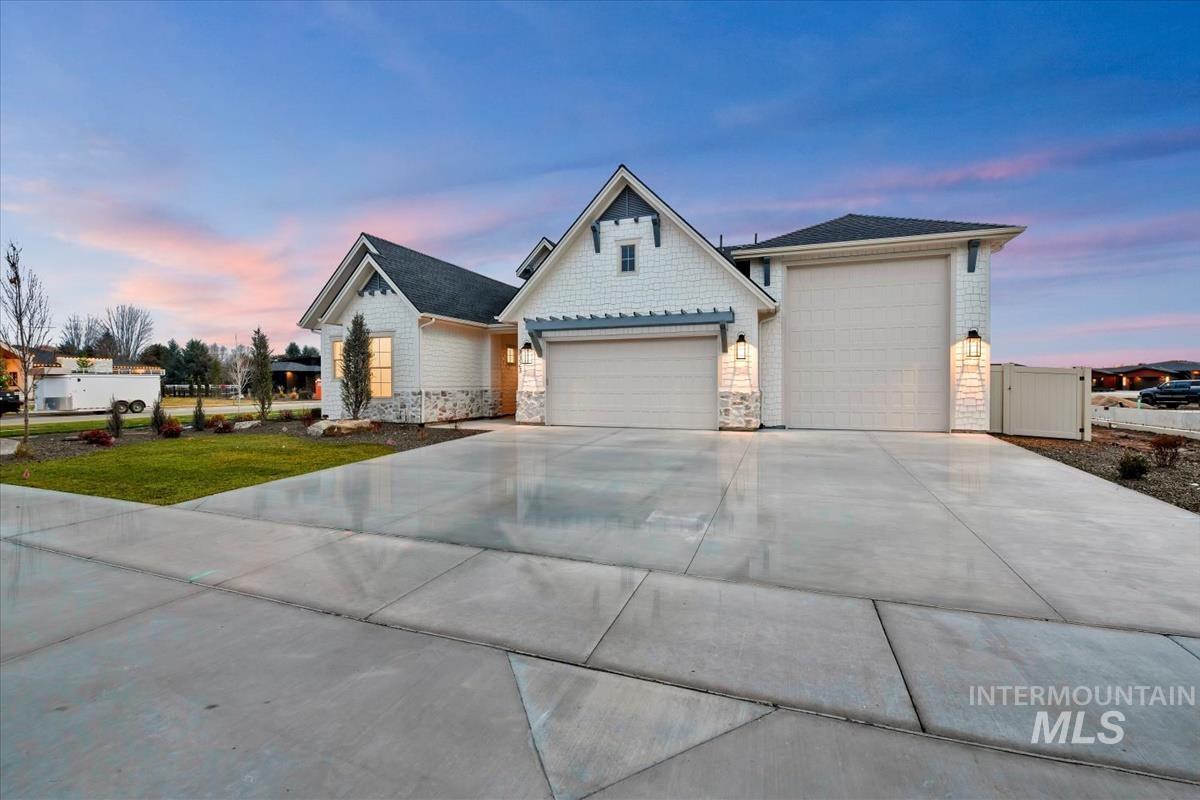 3323 W Golden Barrel St., Eagle, Idaho 83616, 4 Bedrooms, 2.5 Bathrooms, Residential For Sale, Price $1,099,000, 98969962