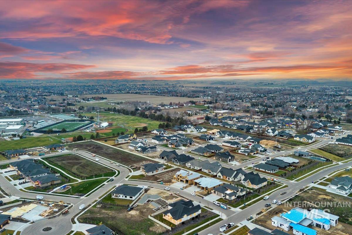 3323 W Golden Barrel St., Eagle, Idaho 83616, 4 Bedrooms, 2.5 Bathrooms, Residential For Sale, Price $1,099,000, 98969962