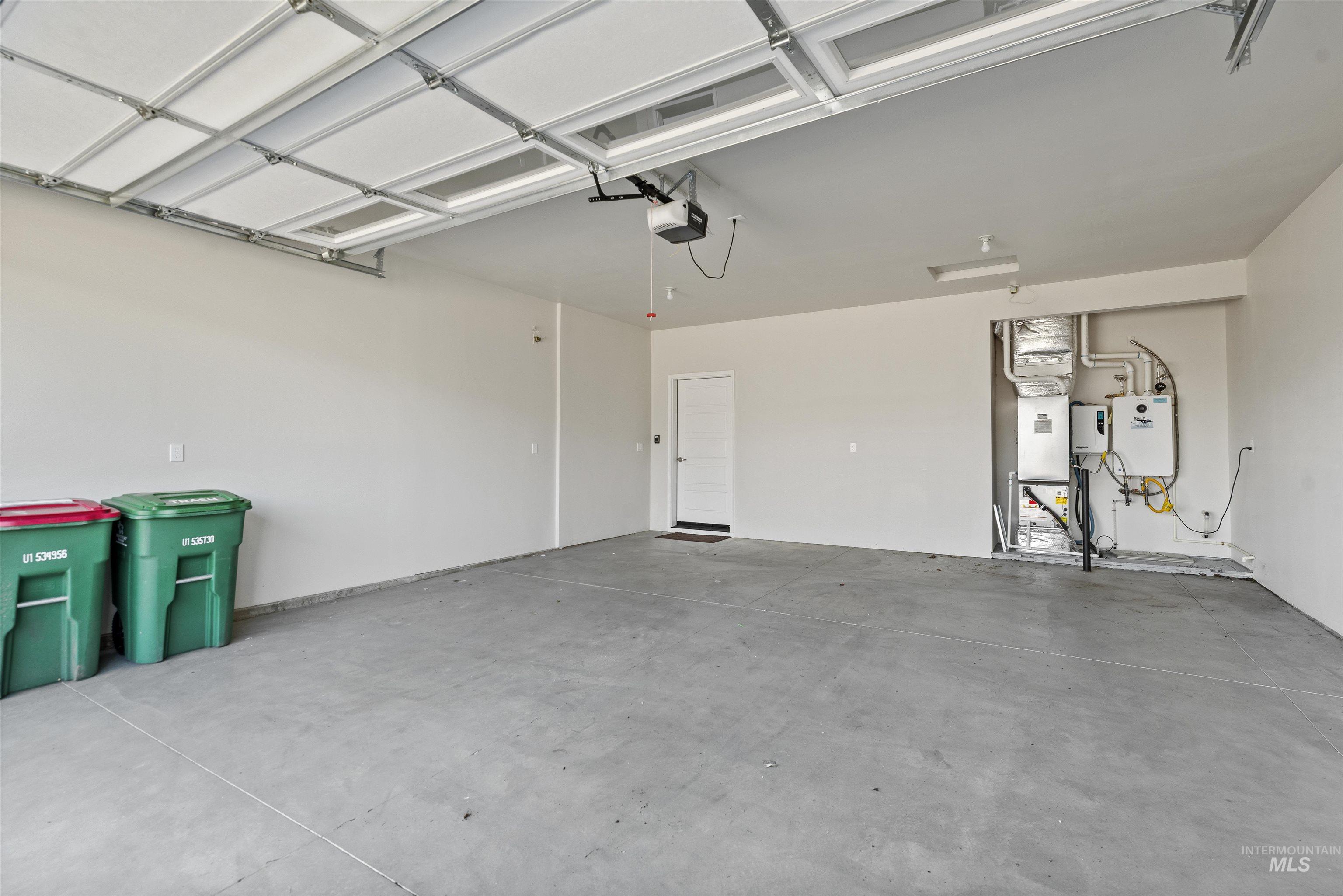 Garage with heating unit