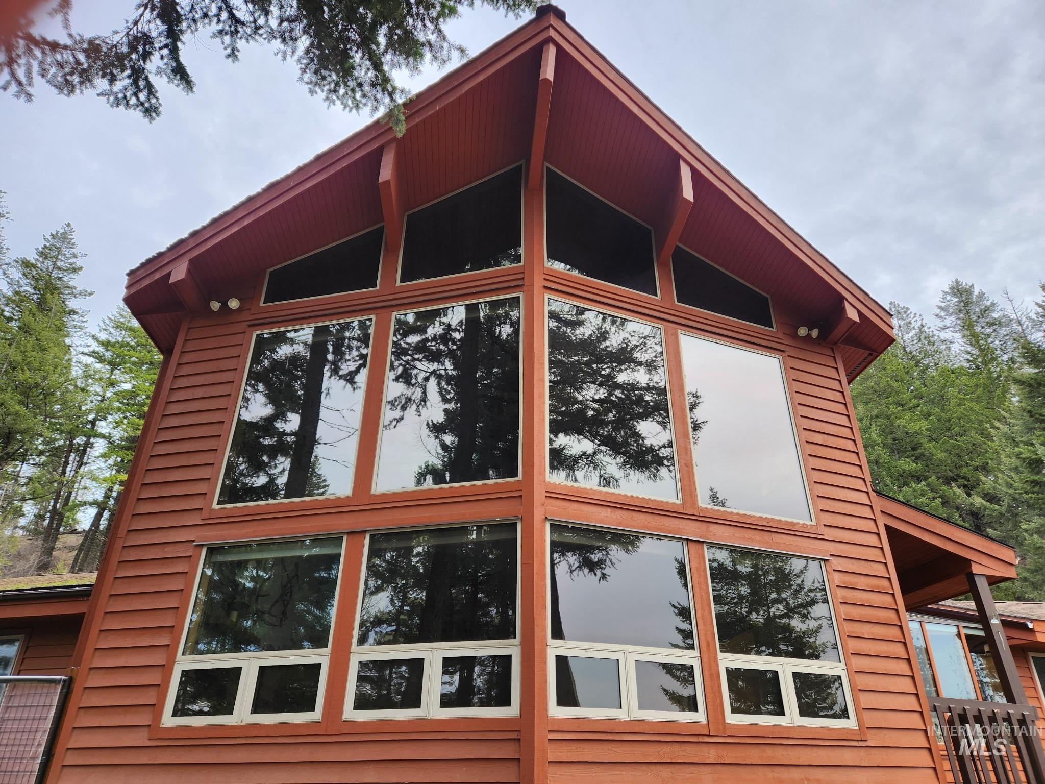 Vaulted Living Room with Bay Windows