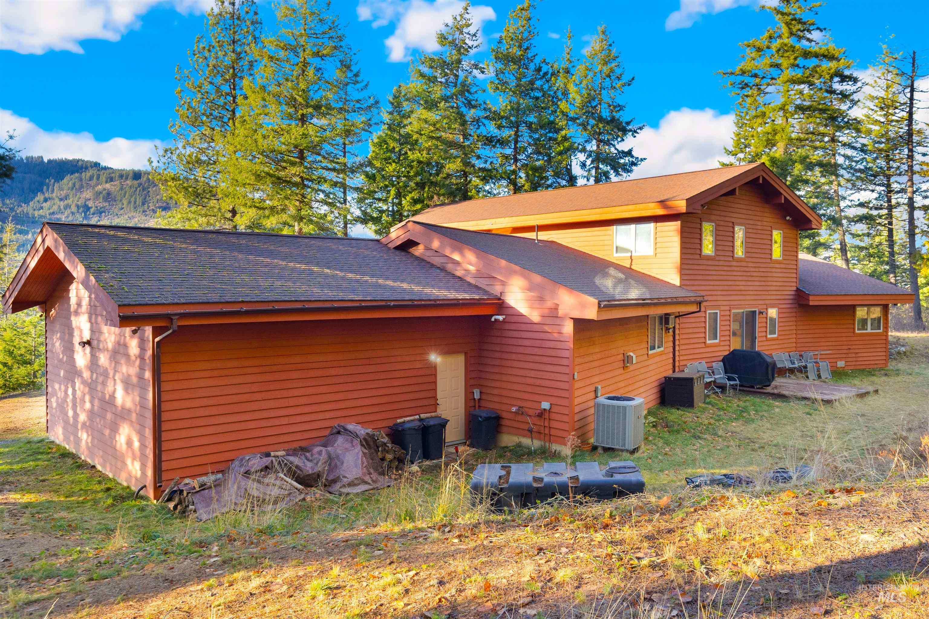 325 Wambli Wahohpi, Cocolalla, Idaho 83809-0000, 3 Bedrooms, 3 Bathrooms, Residential For Sale, Price $1,395,000,MLS 98969967