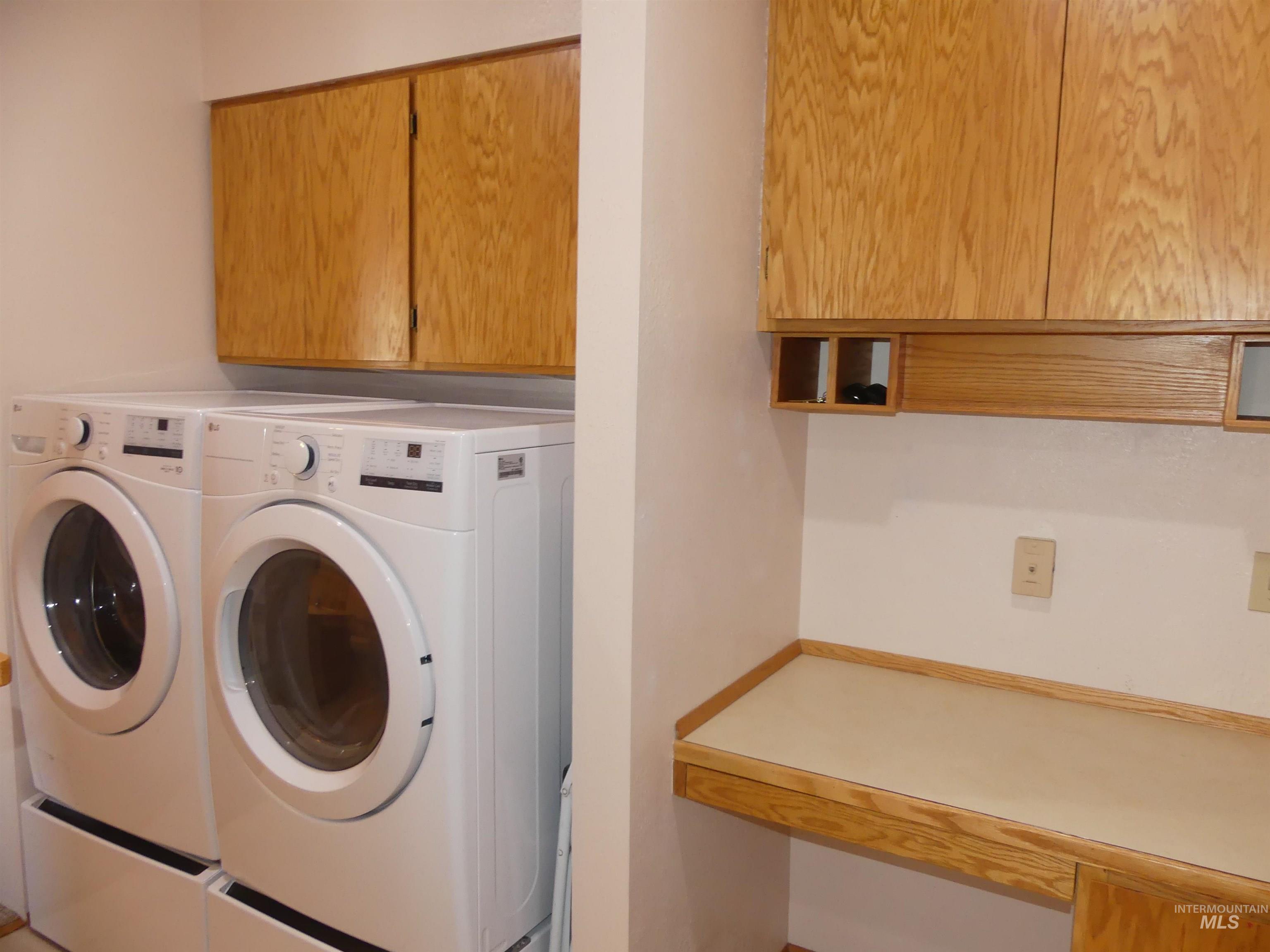 2733 Rainier St, Clarkston, Washington 99403, 2 Bedrooms, 2 Bathrooms, Residential For Sale, Price $350,000,MLS 98969970