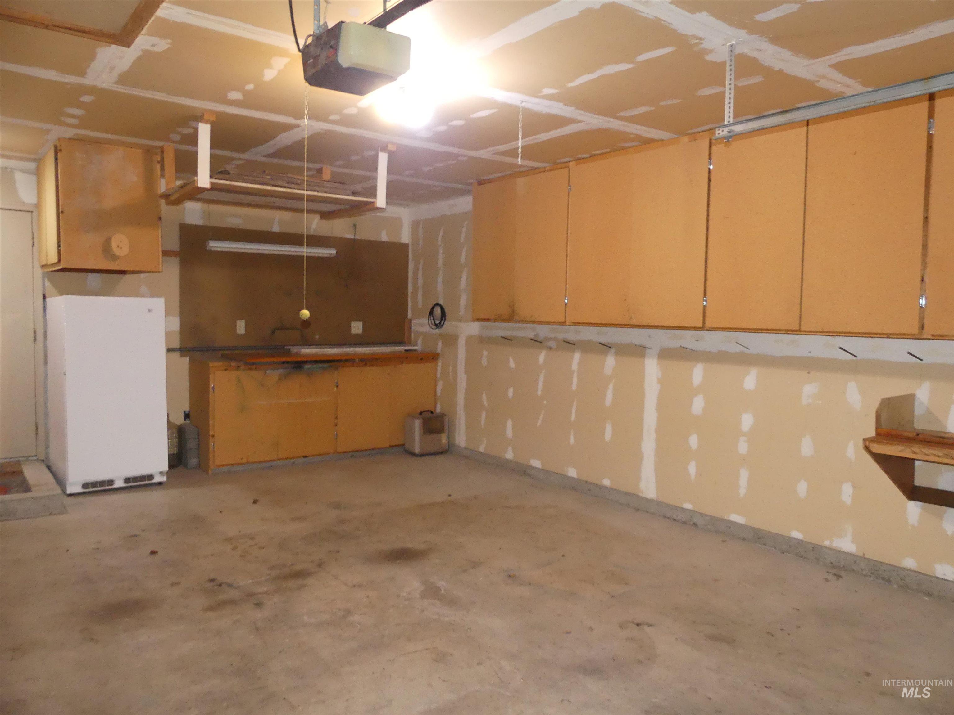 2733 Rainier St, Clarkston, Washington 99403, 2 Bedrooms, 2 Bathrooms, Residential For Sale, Price $350,000,MLS 98969970