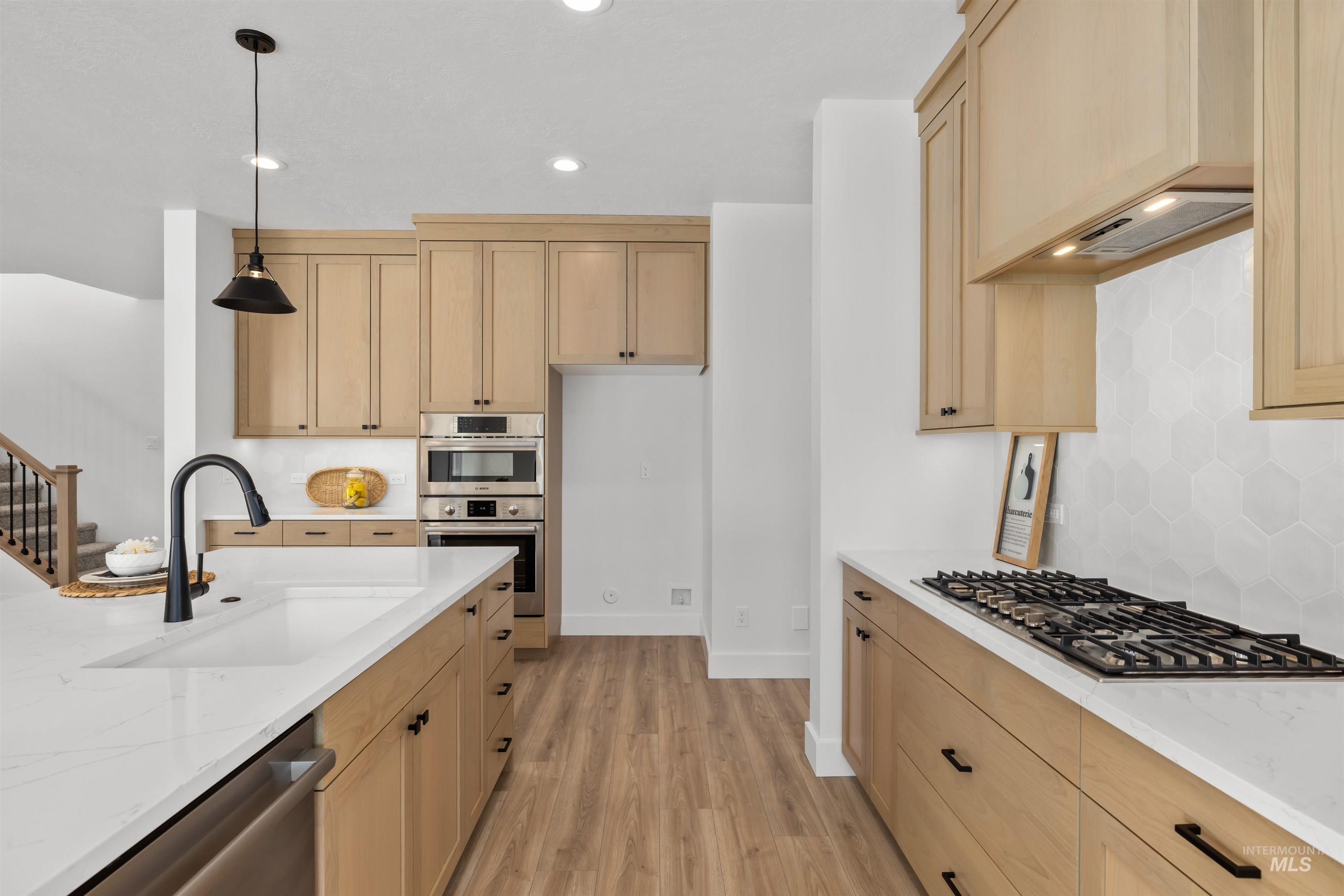 5687 S Snowden Ave, Meridian, Idaho 83642, 5 Bedrooms, 3.5 Bathrooms, Residential For Sale, Price $799,900, 98969971