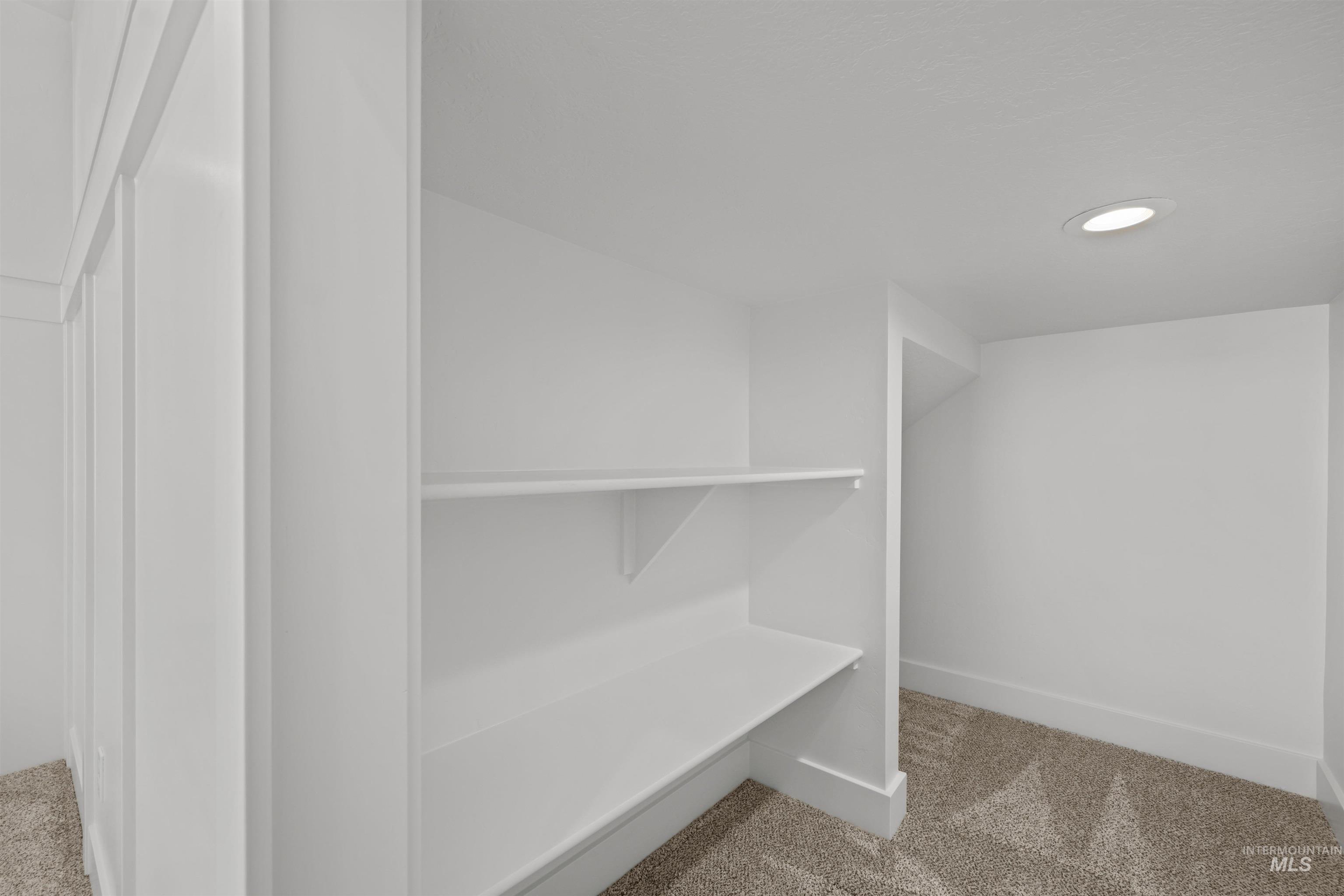 5687 S Snowden Ave, Meridian, Idaho 83642, 5 Bedrooms, 3.5 Bathrooms, Residential For Sale, Price $799,900, 98969971