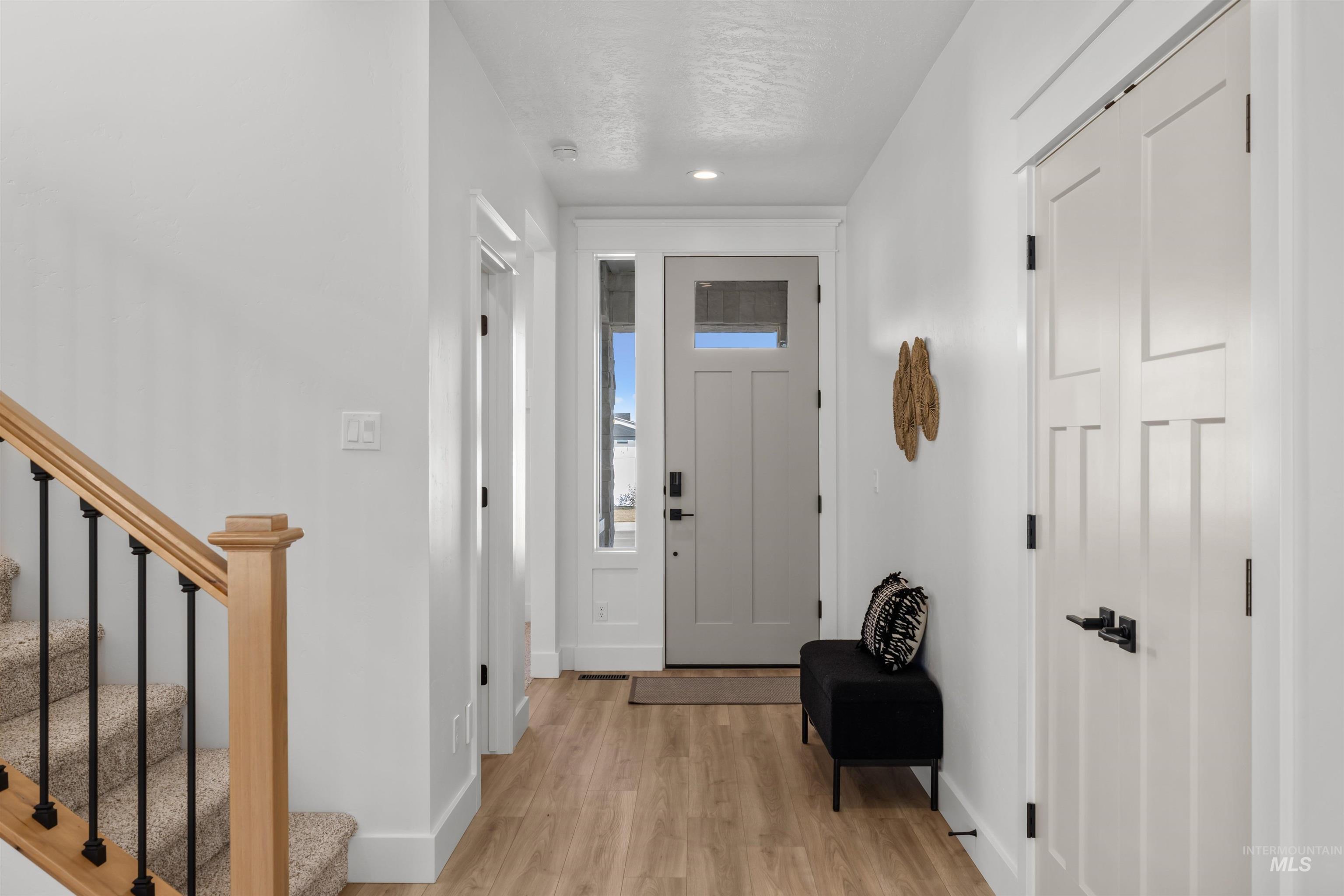 5687 S Snowden Ave, Meridian, Idaho 83642, 5 Bedrooms, 3.5 Bathrooms, Residential For Sale, Price $799,900, 98969971