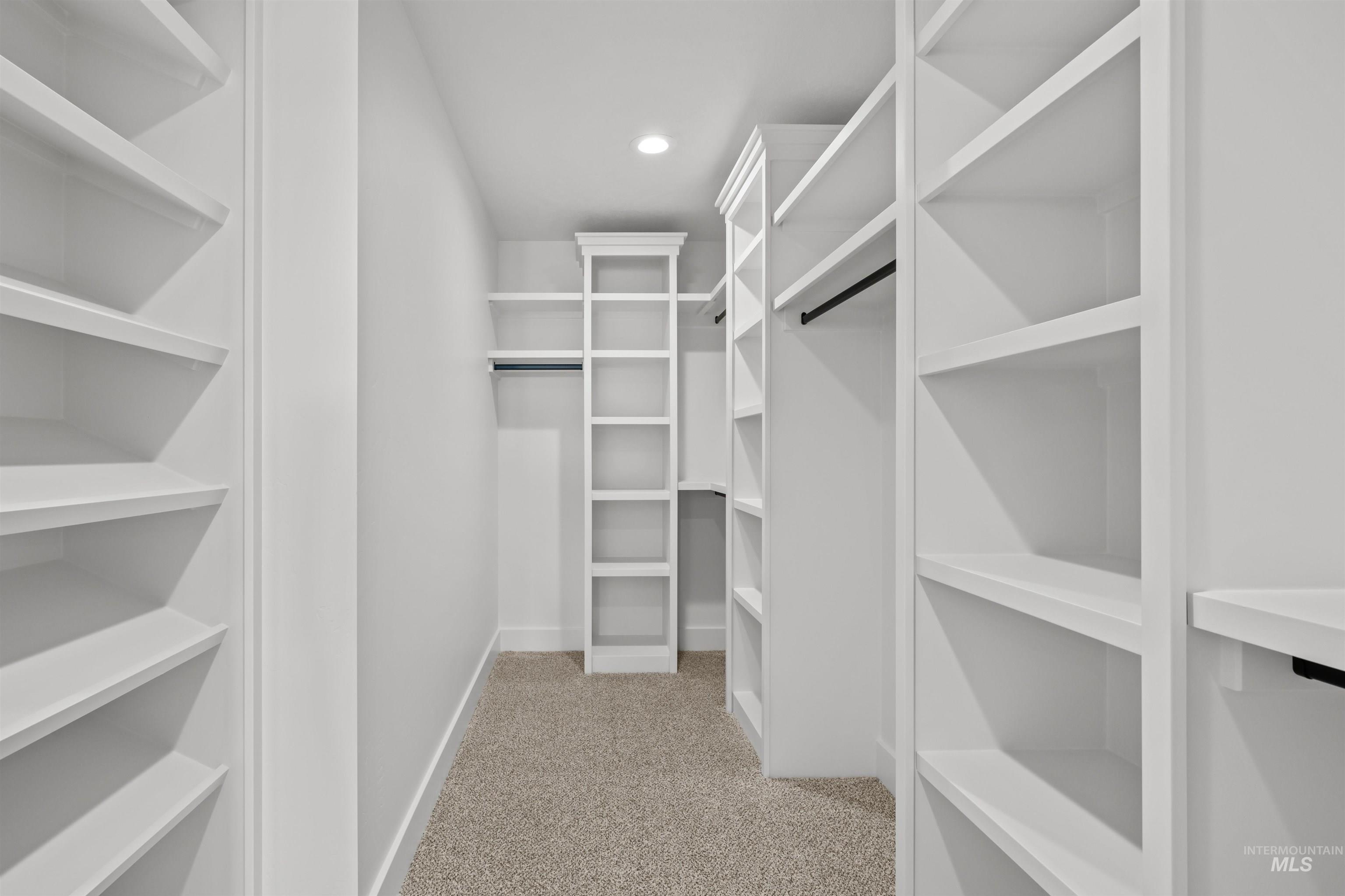 5687 S Snowden Ave, Meridian, Idaho 83642, 5 Bedrooms, 3.5 Bathrooms, Residential For Sale, Price $799,900, 98969971