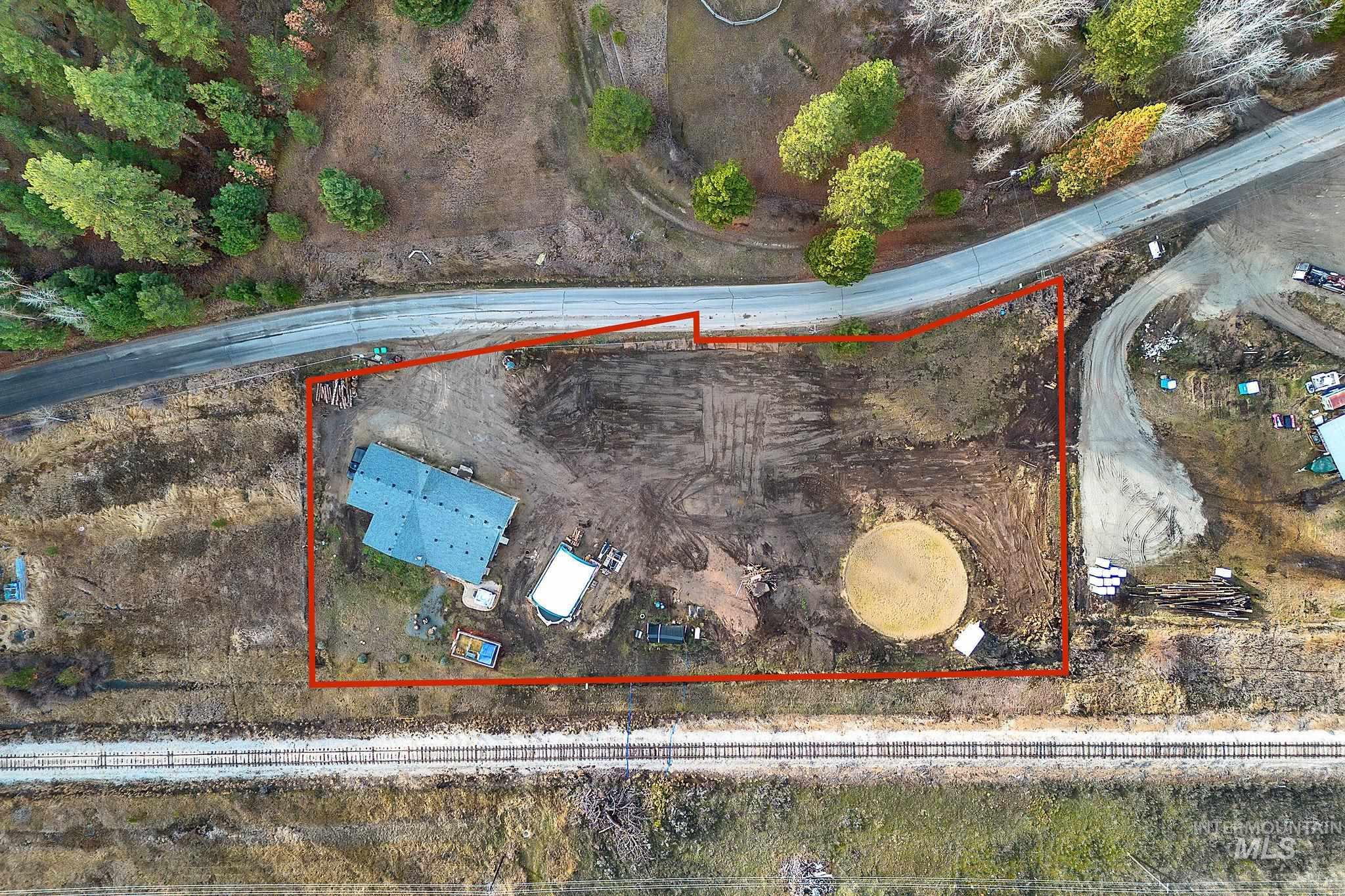 Aerial view of property's location with property boundaries highlighted